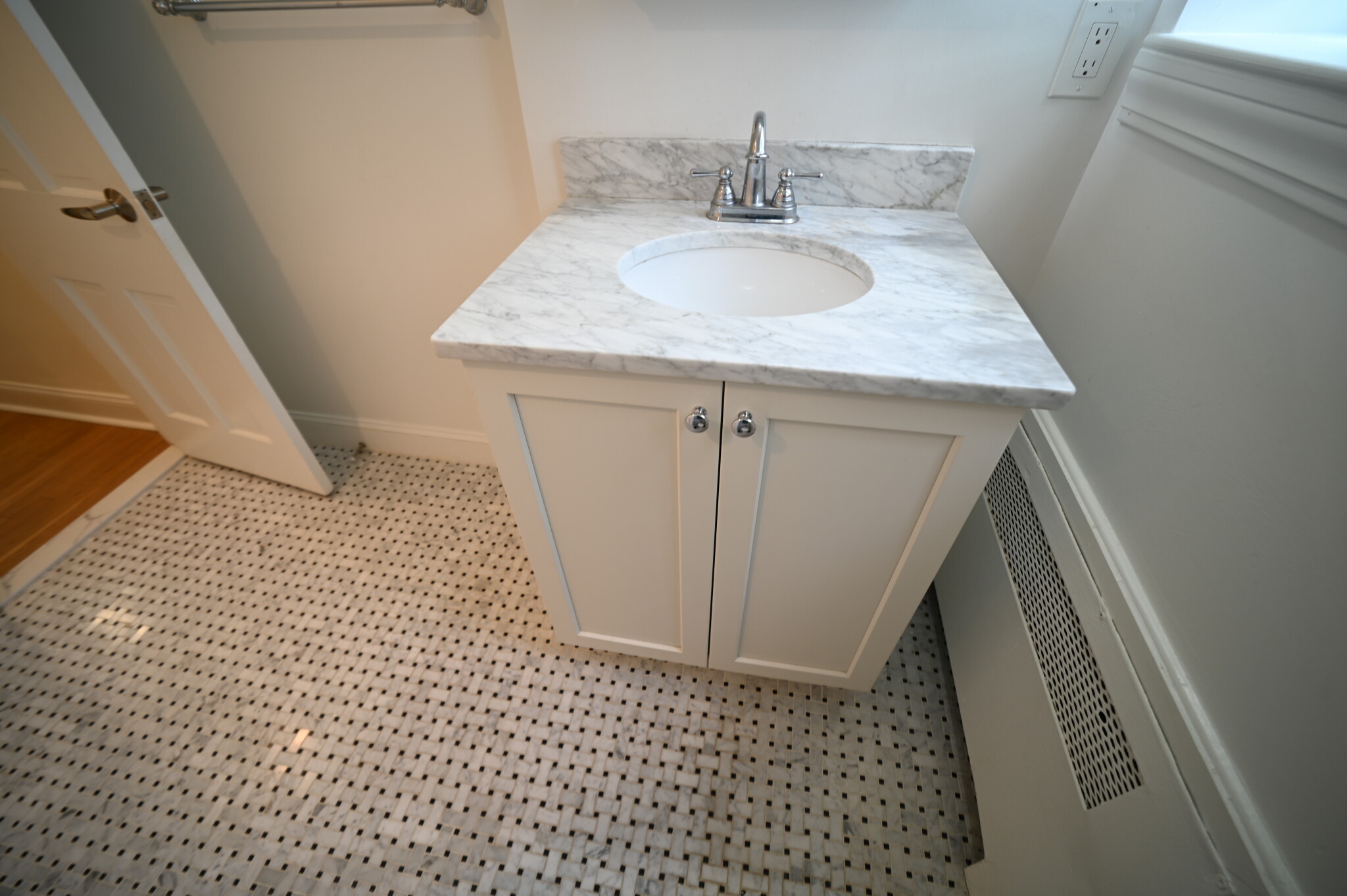 108 Sewall Ave, Coolidge Corner