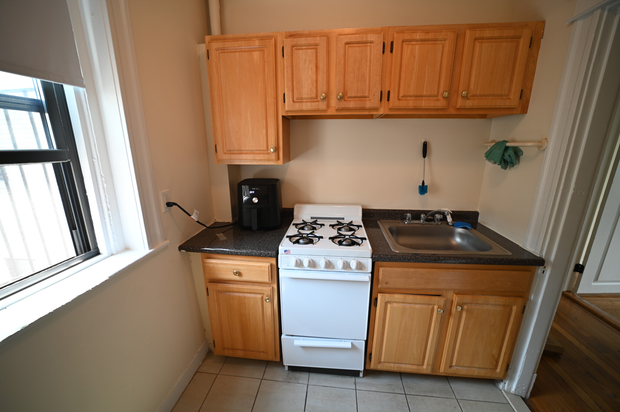 1144 Commonwealth Ave, Allston