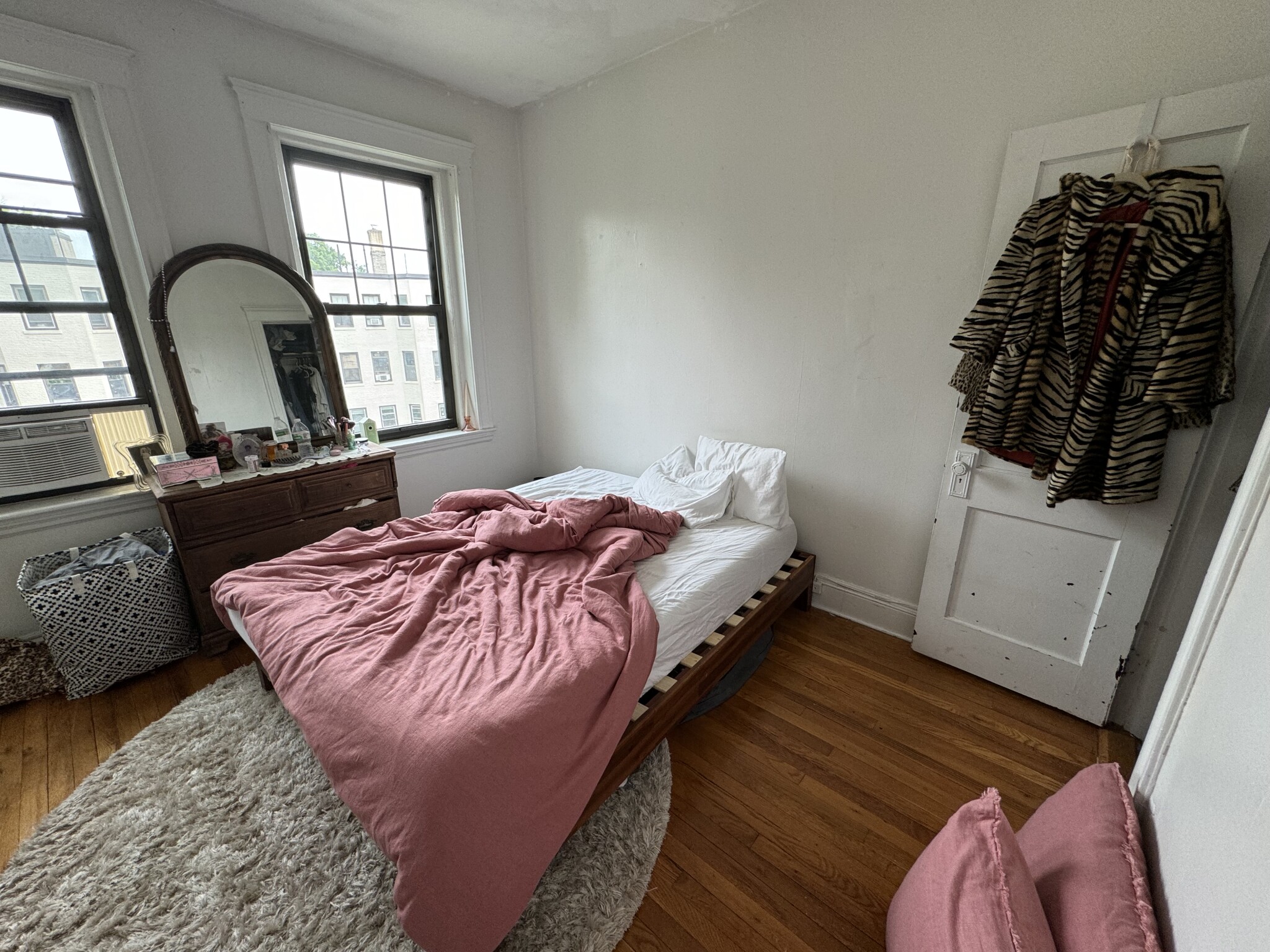 1560 Commonwealth Ave, Brighton