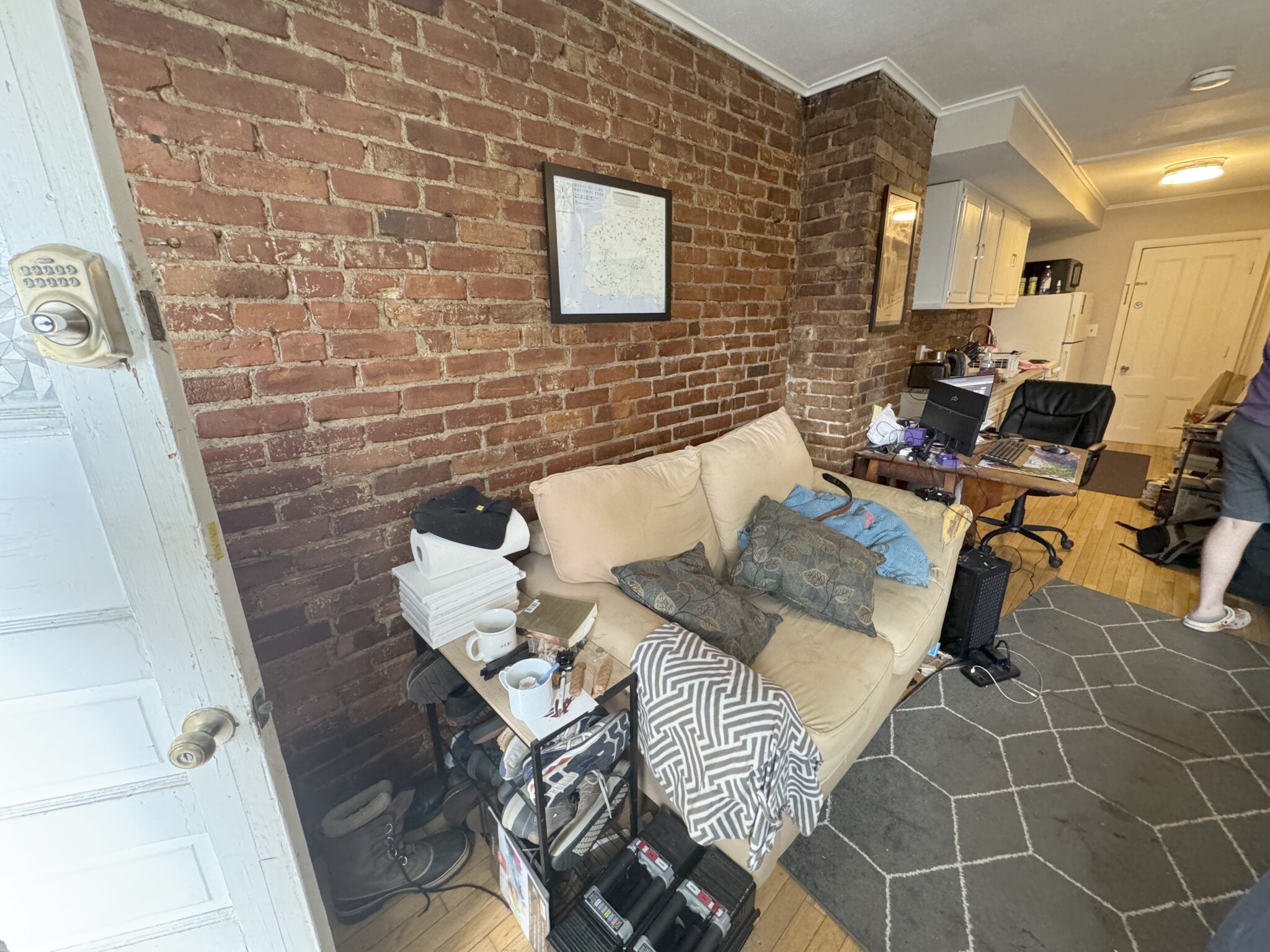 30 Academy Hill Rd, Brighton