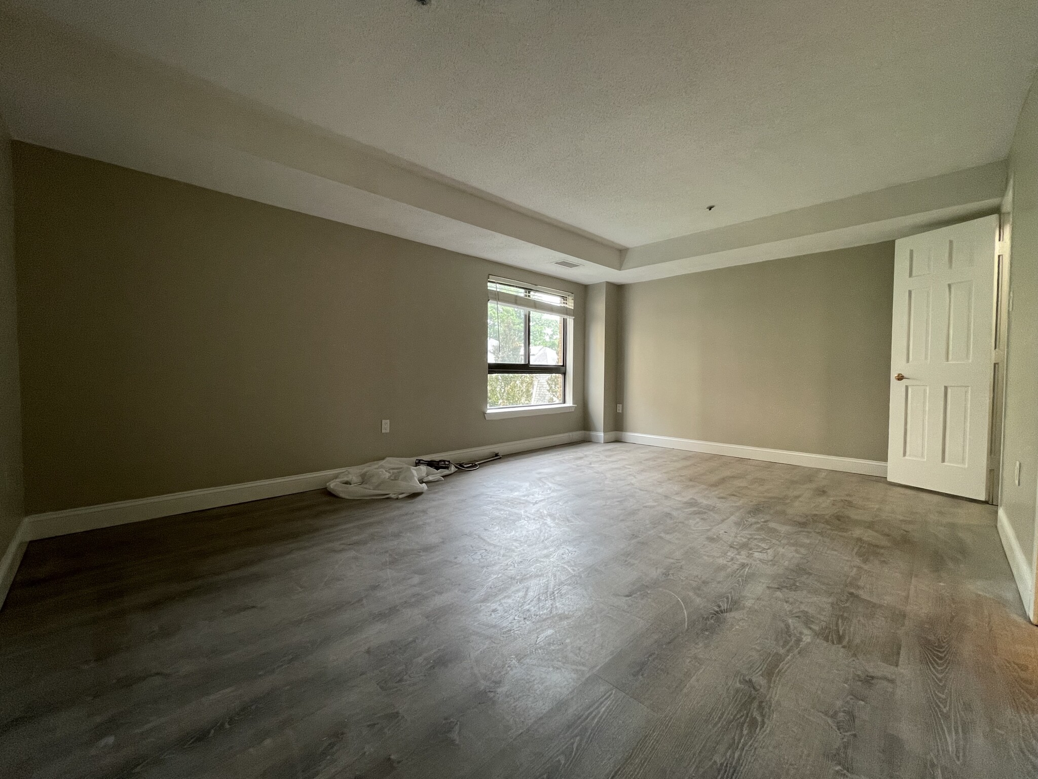 1111 Beacon St, Longwood