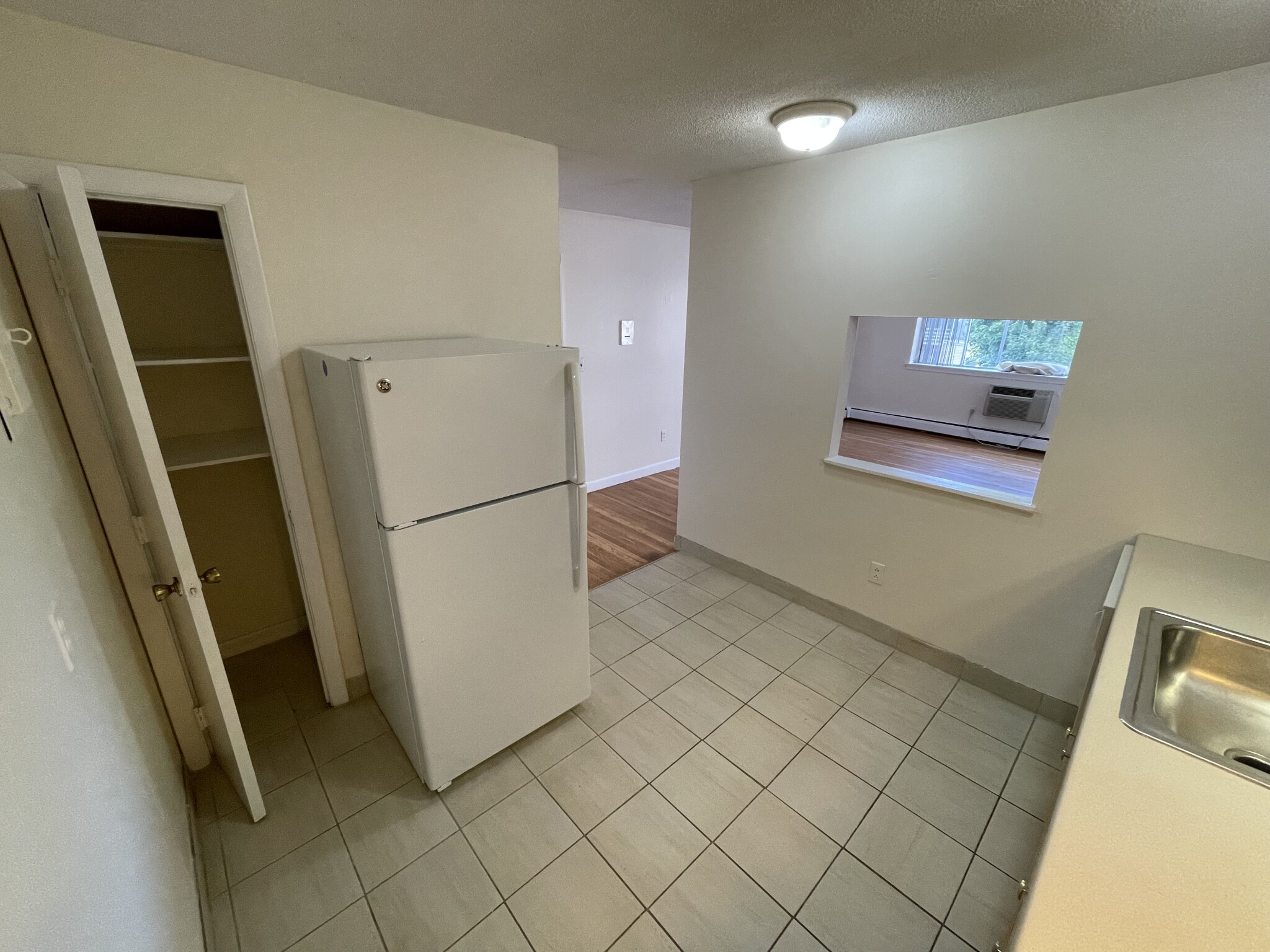 90 Gardner St, Allston