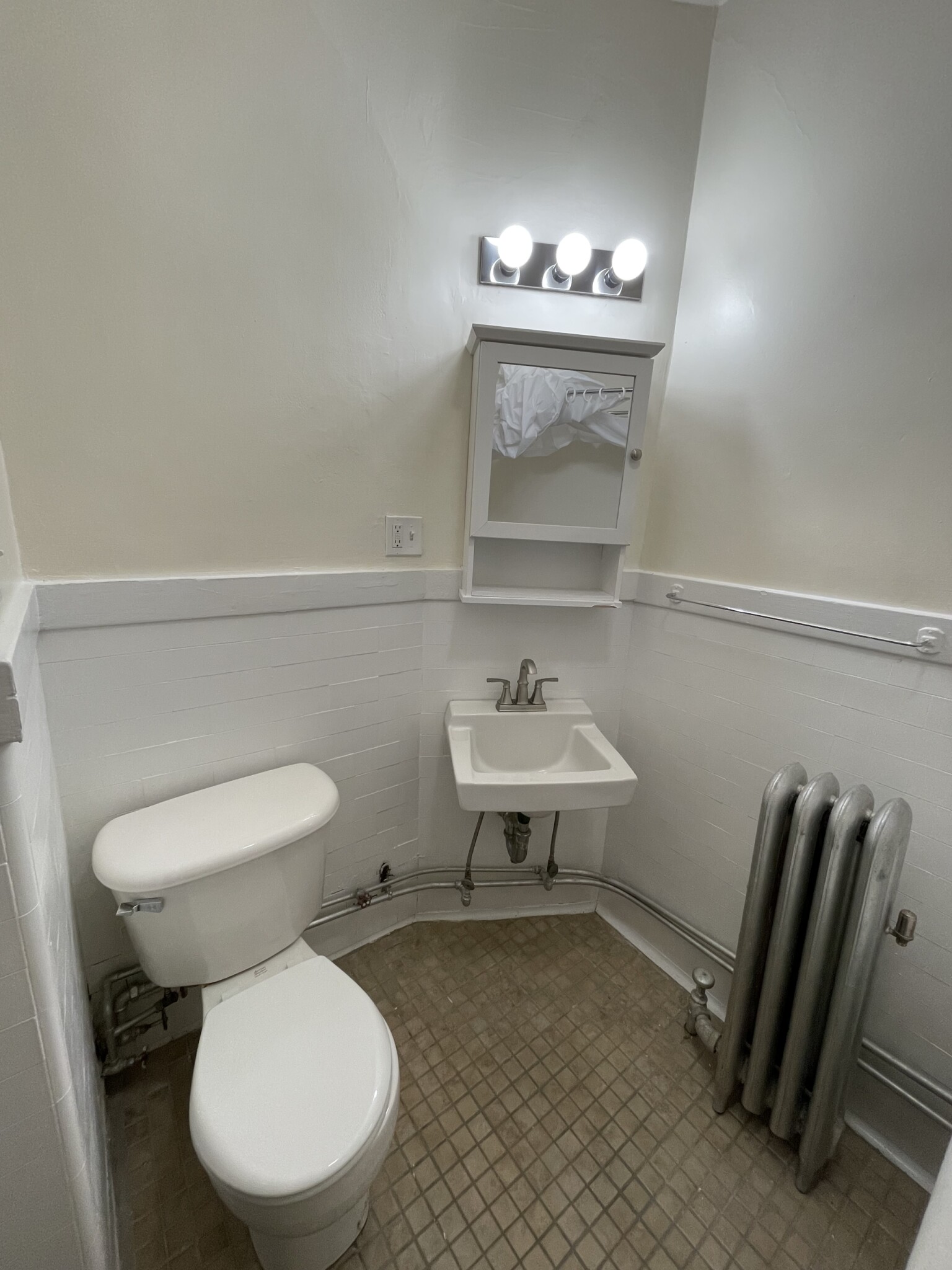 1384 Commonwealth Ave, Allston