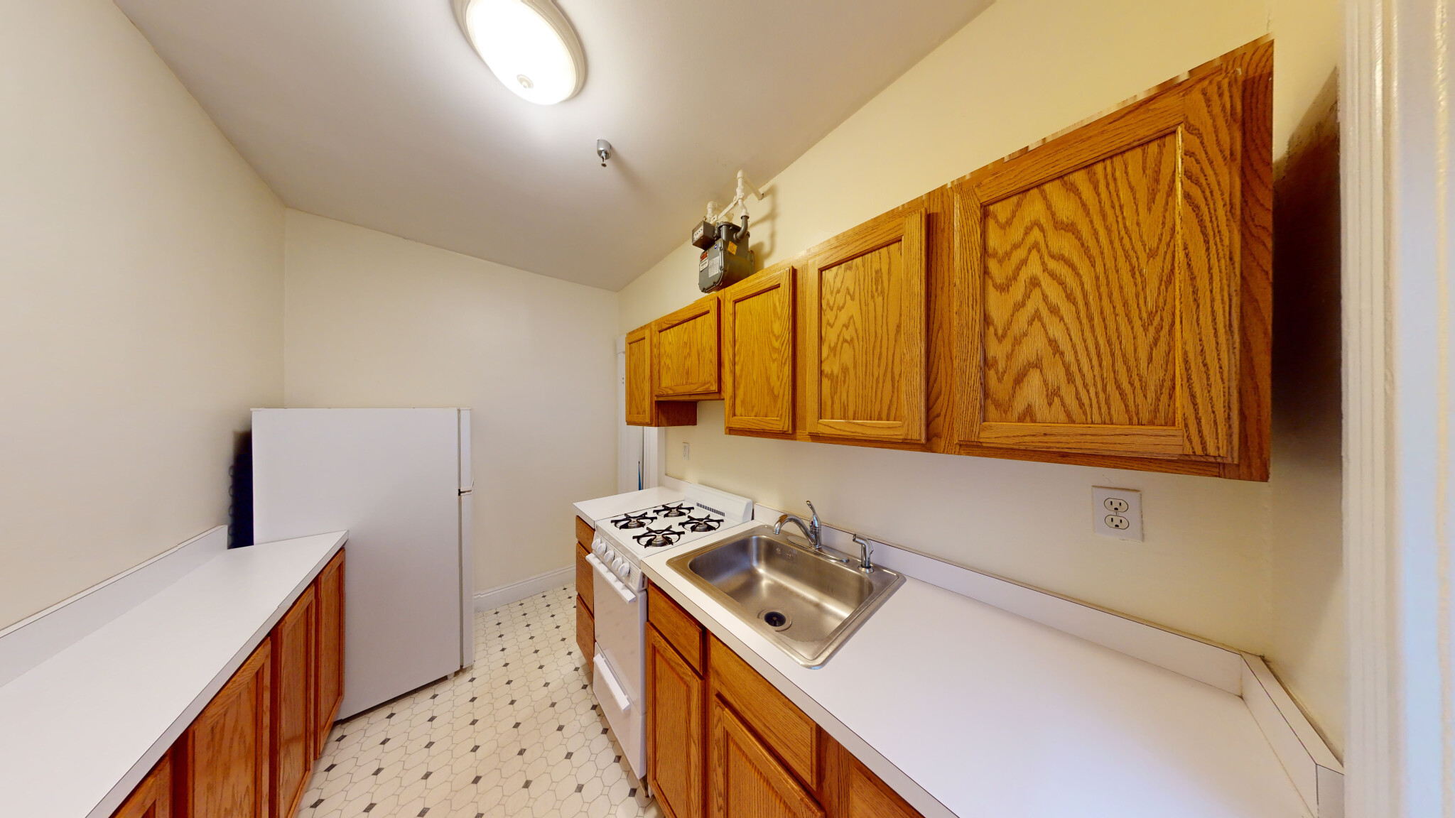 1940 Commonwealth Ave, Brighton