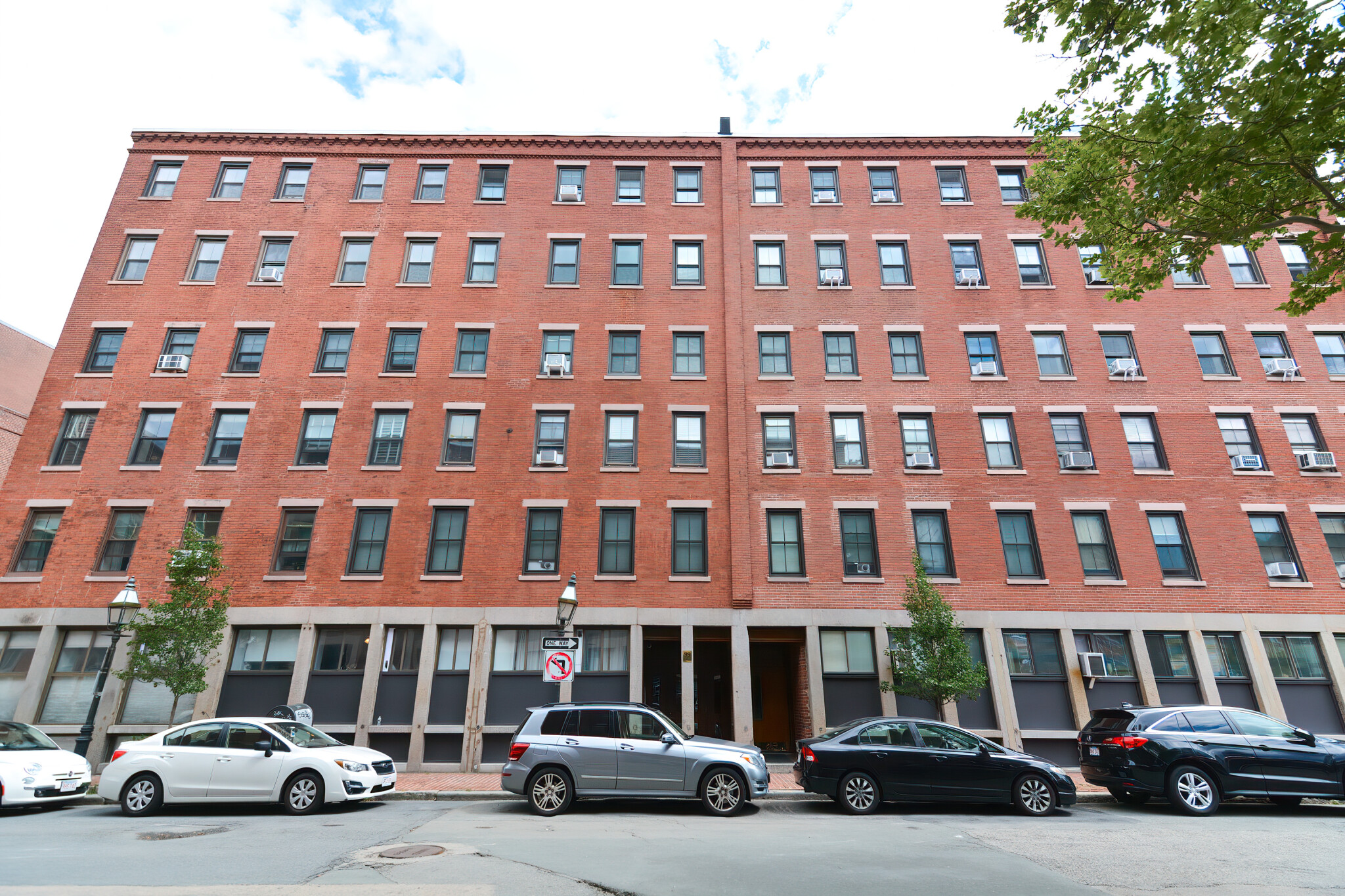 99 Fulton St, North End