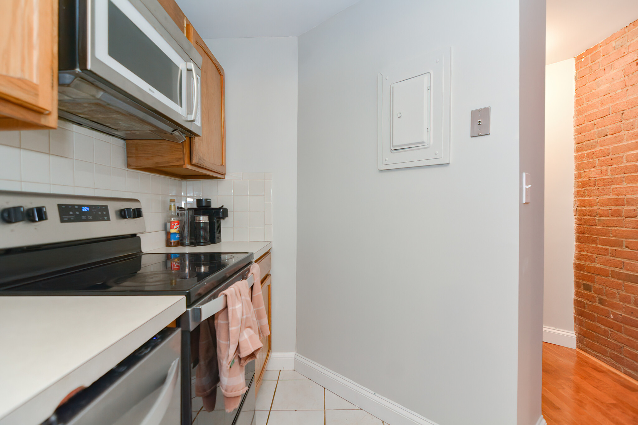 99 Fulton St, North End