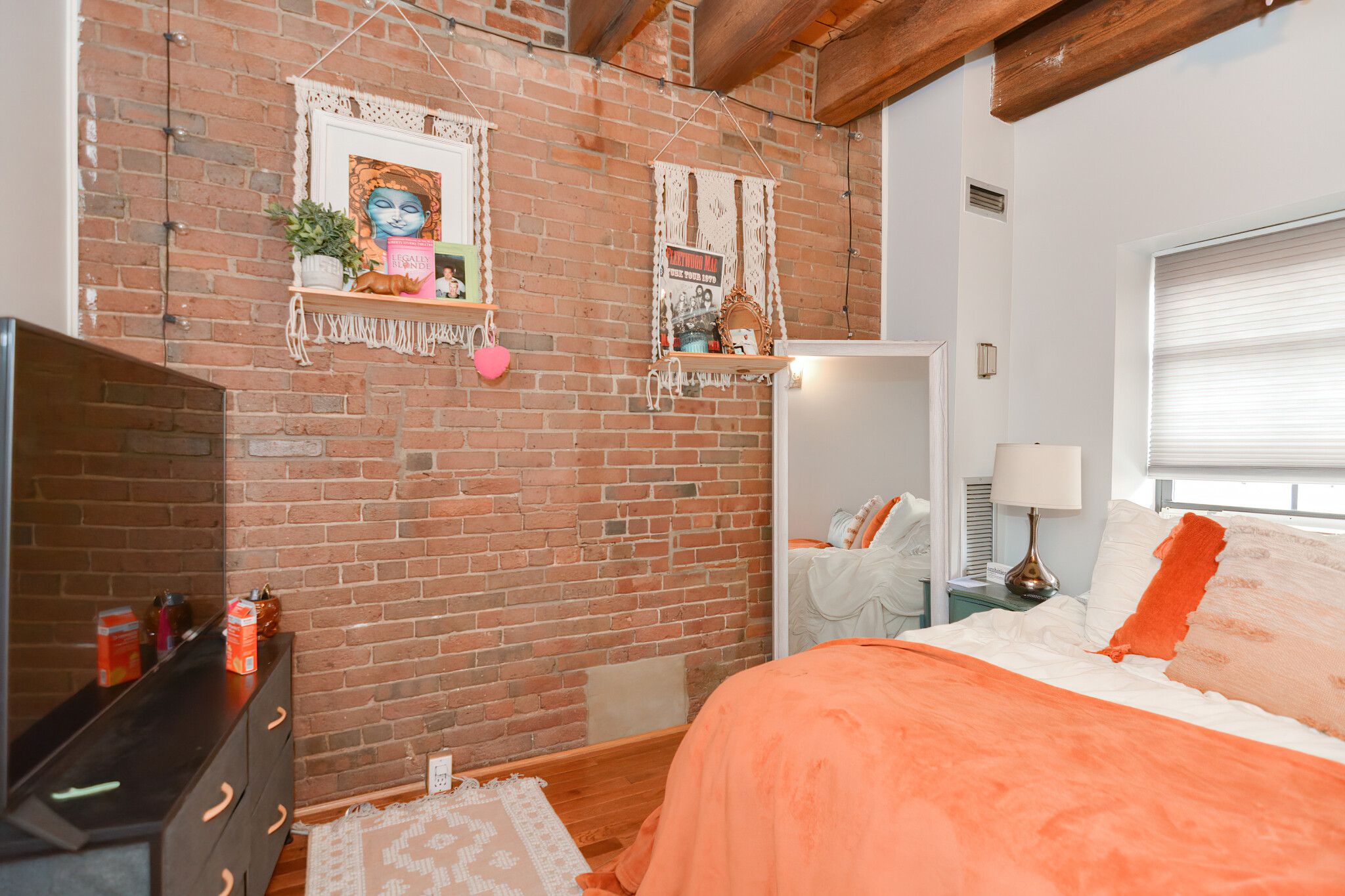 99 Fulton St, North End