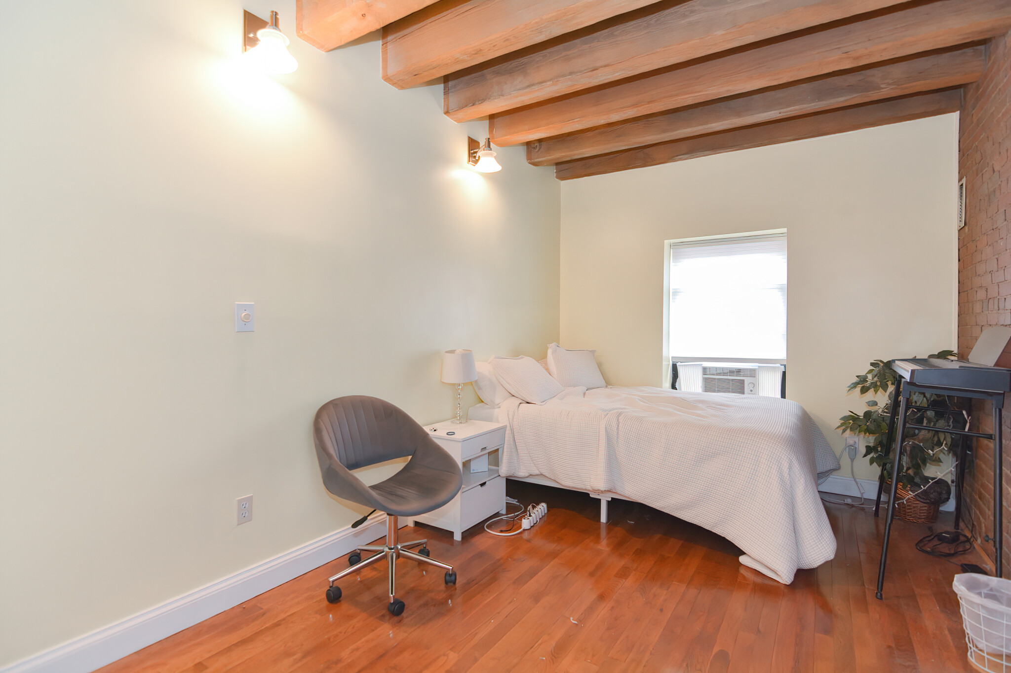 99 Fulton St, North End