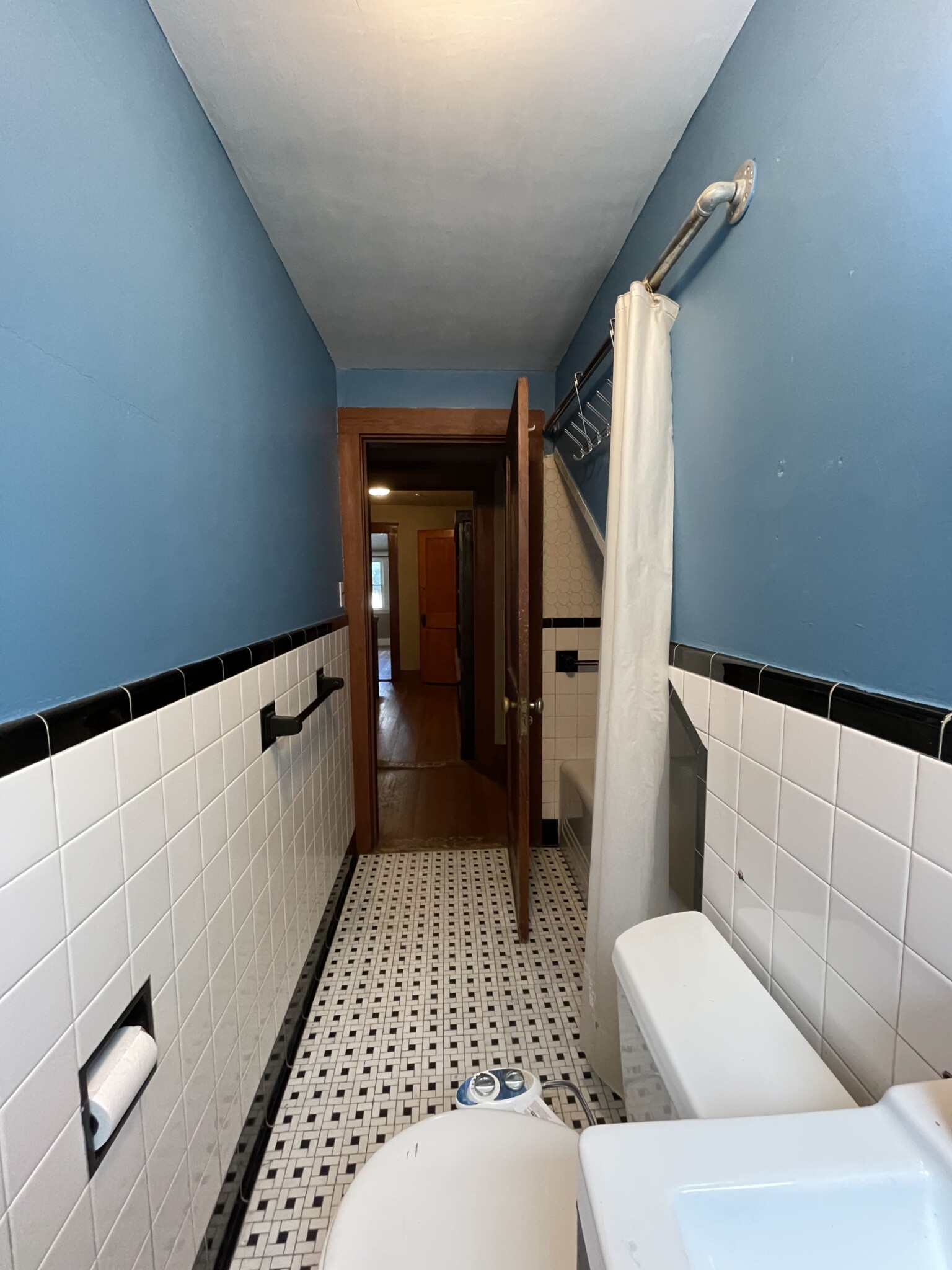 94 Winchester St, North Brookline