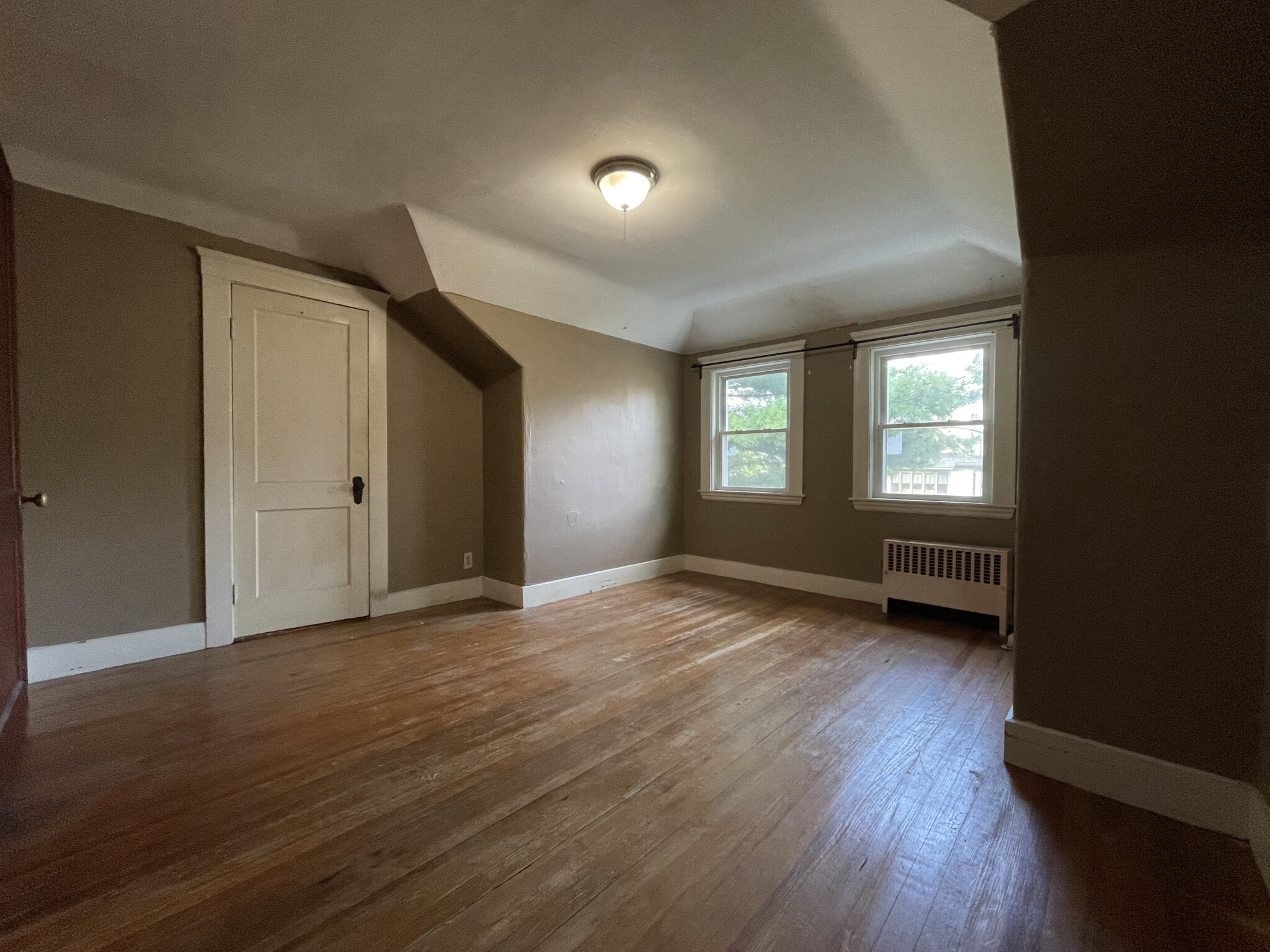 94 Winchester St, North Brookline