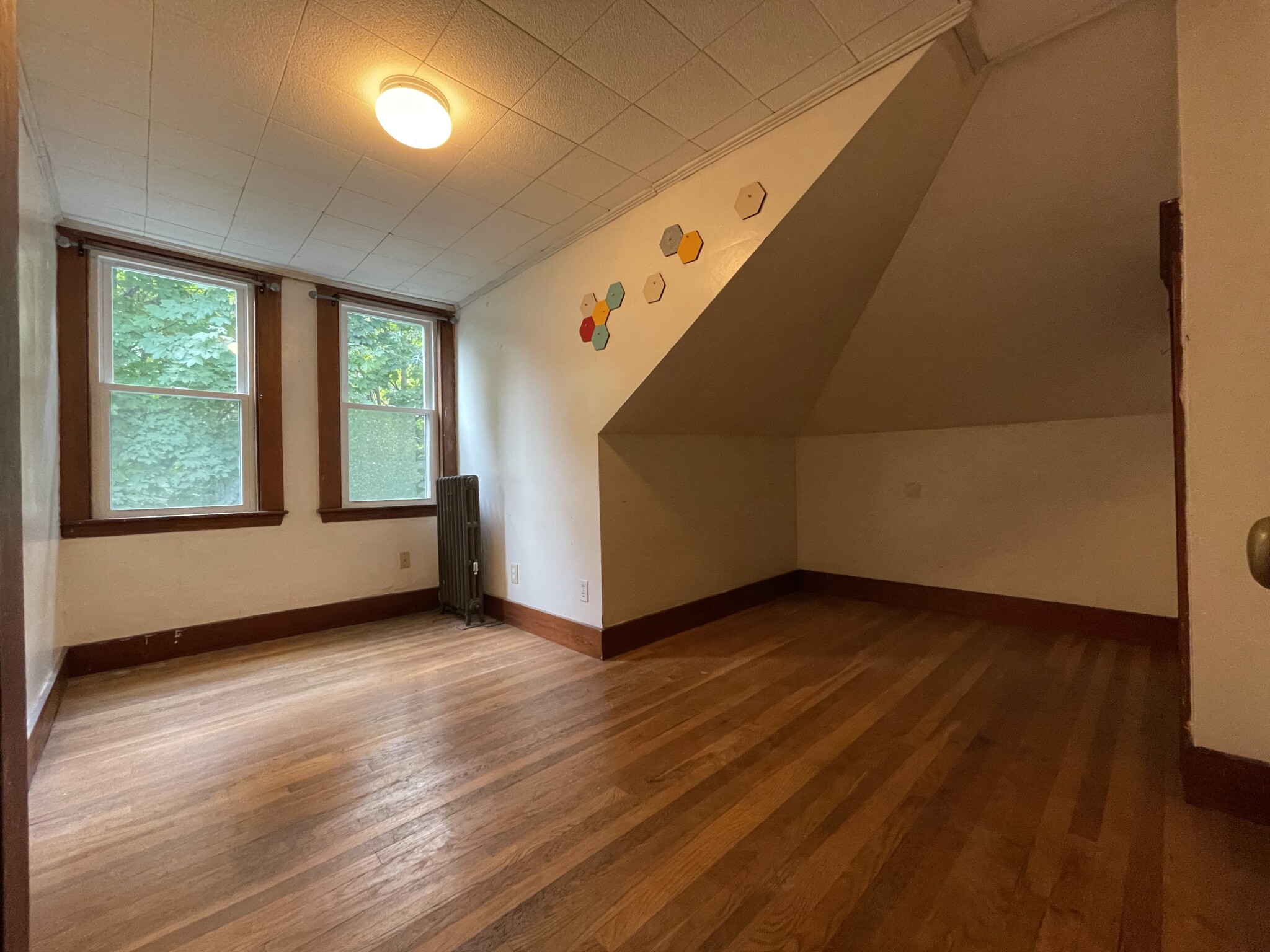 94 Winchester St, North Brookline