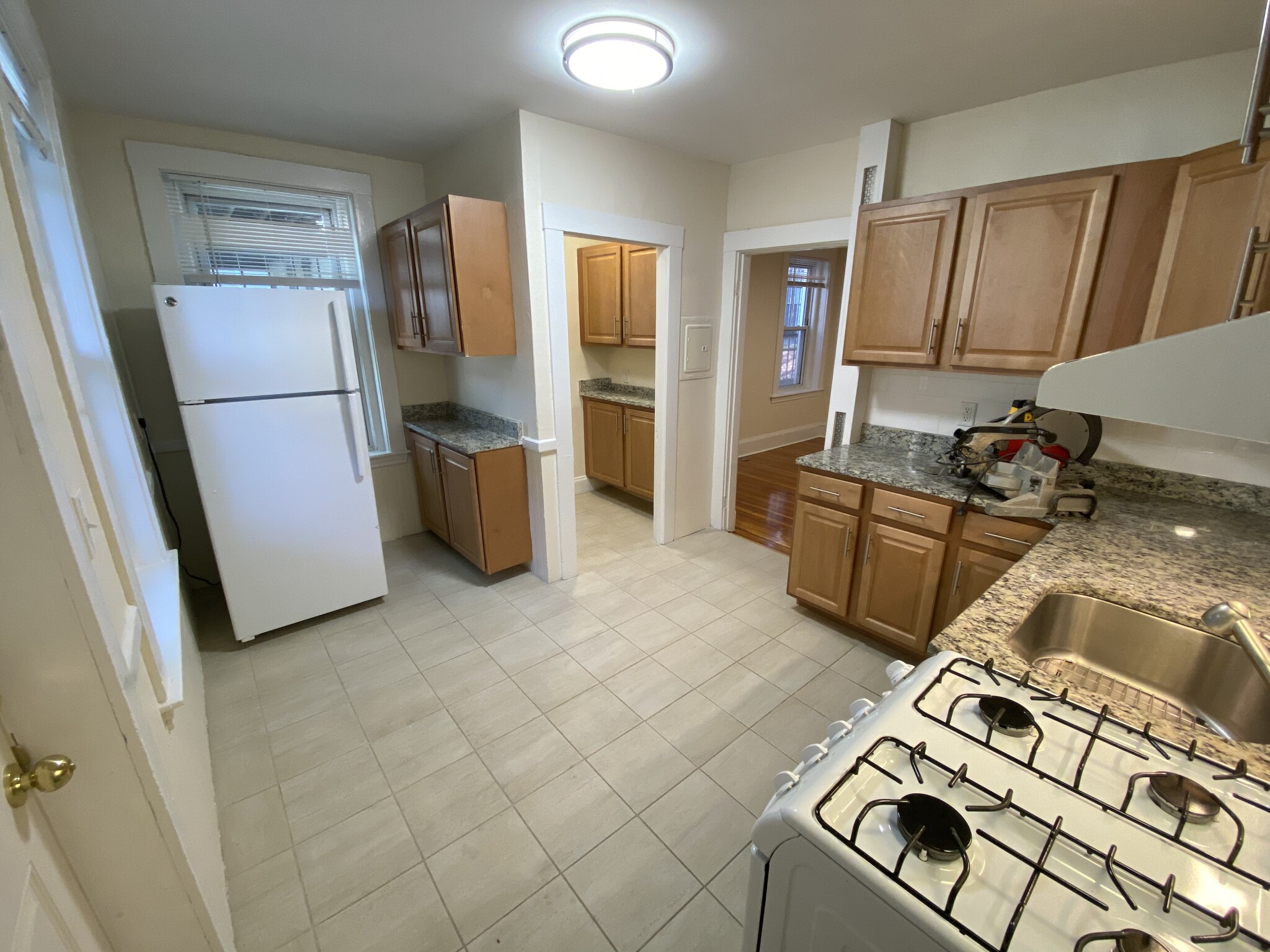 6 Barrows St, Allston