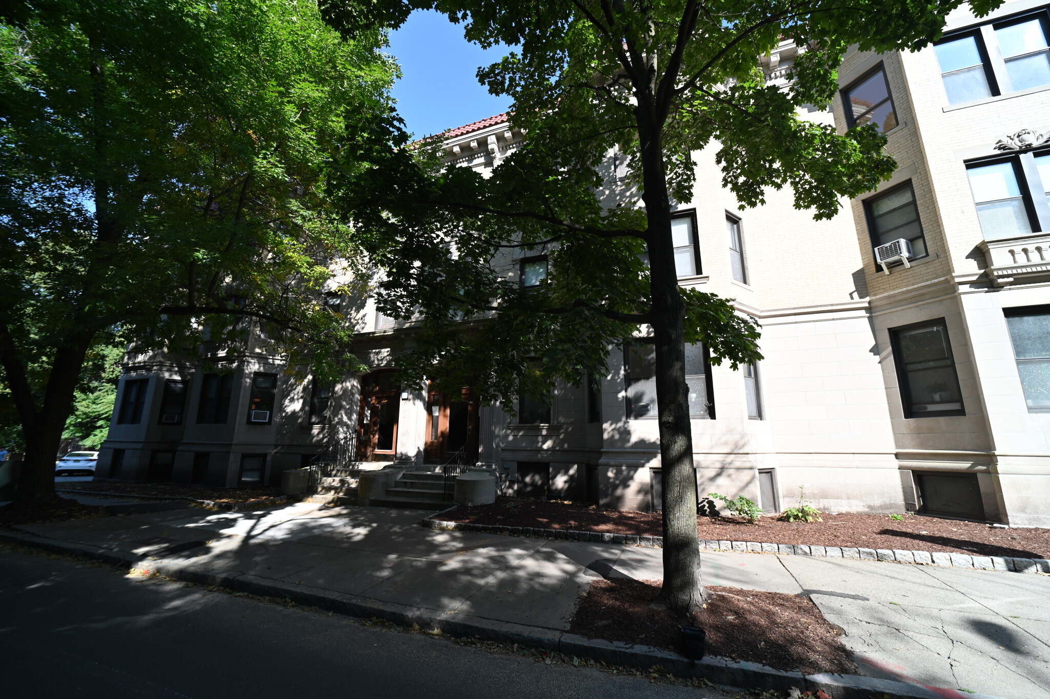 281 Saint Paul St, Coolidge Corner