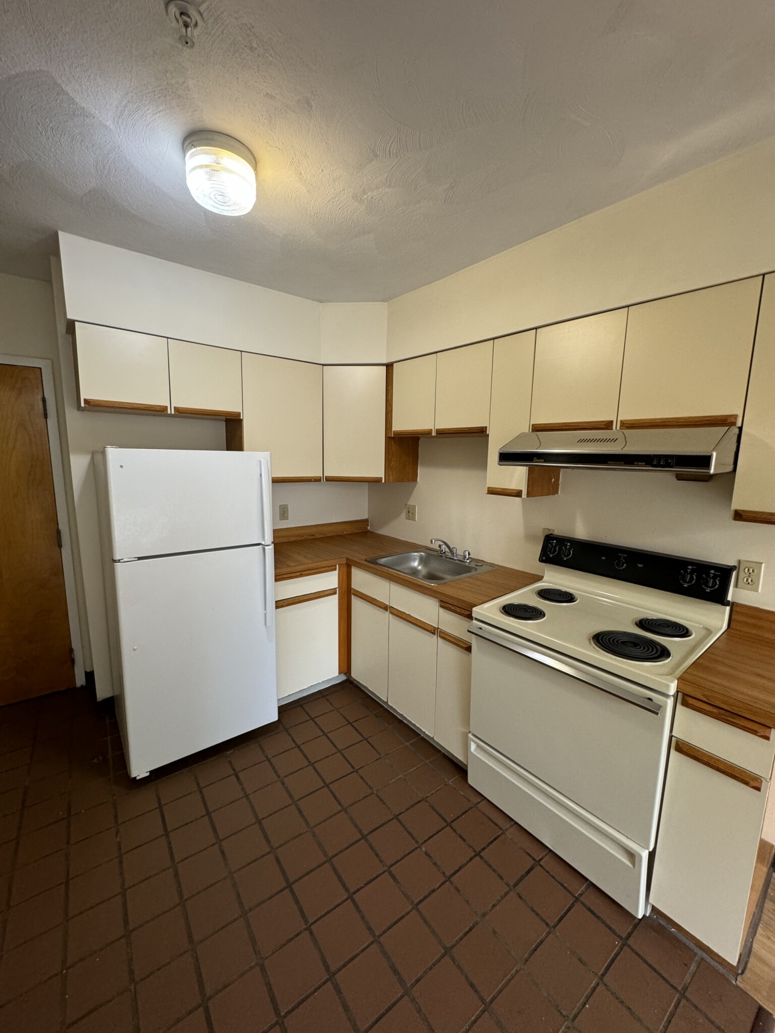 81 Essex St, Chinatown