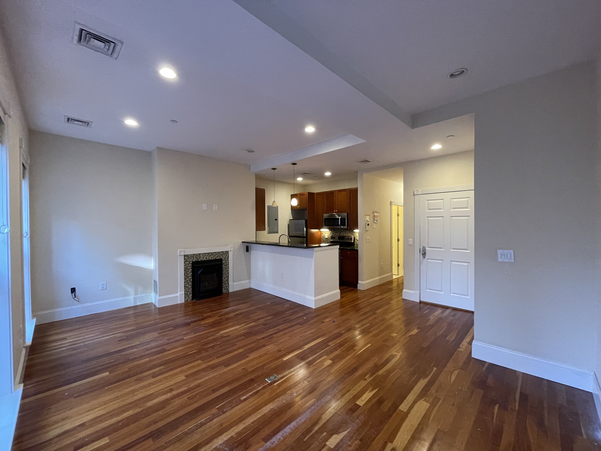 16 Temple St, Beacon Hill