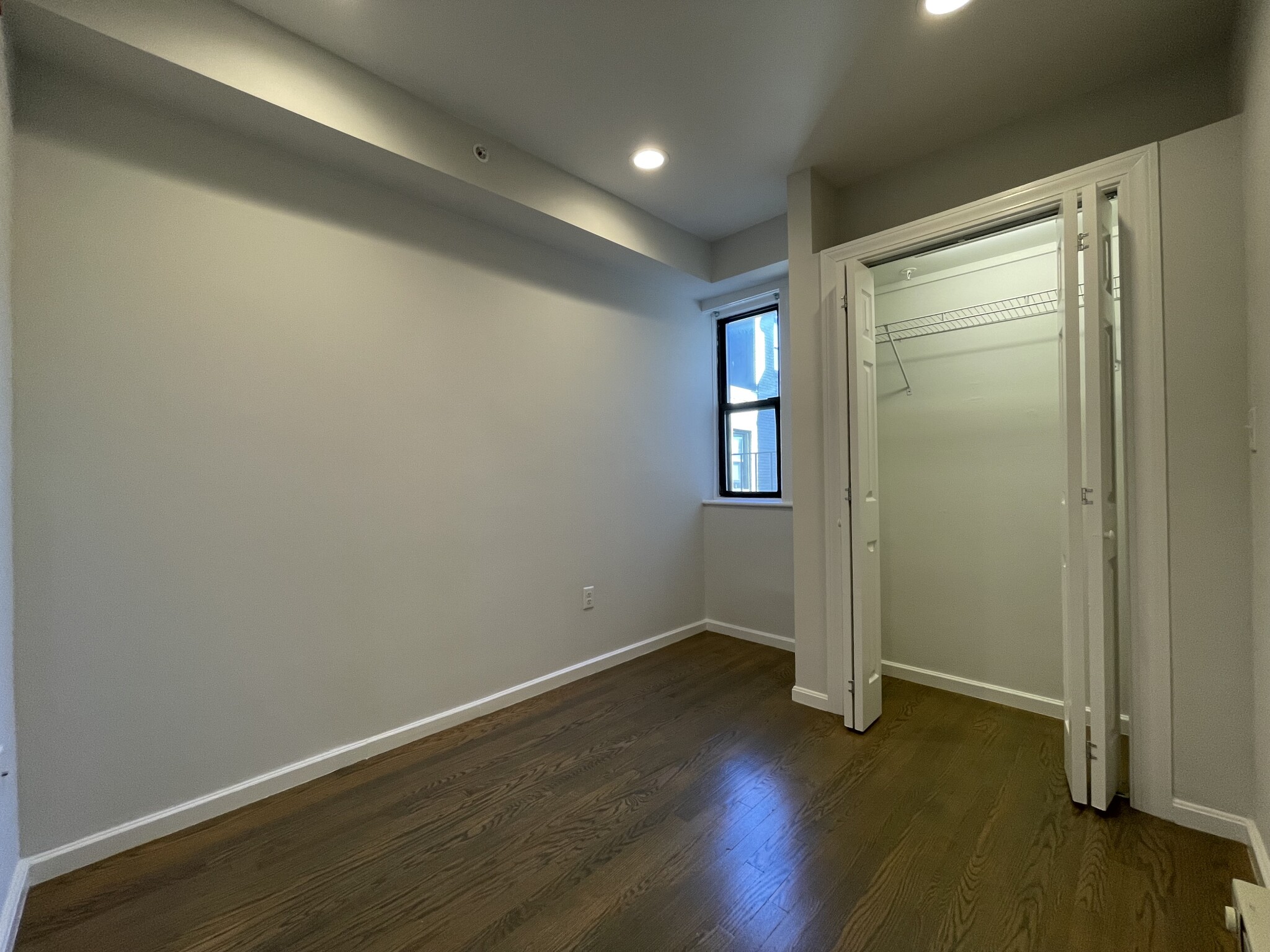 19 Peterborough St, Fenway