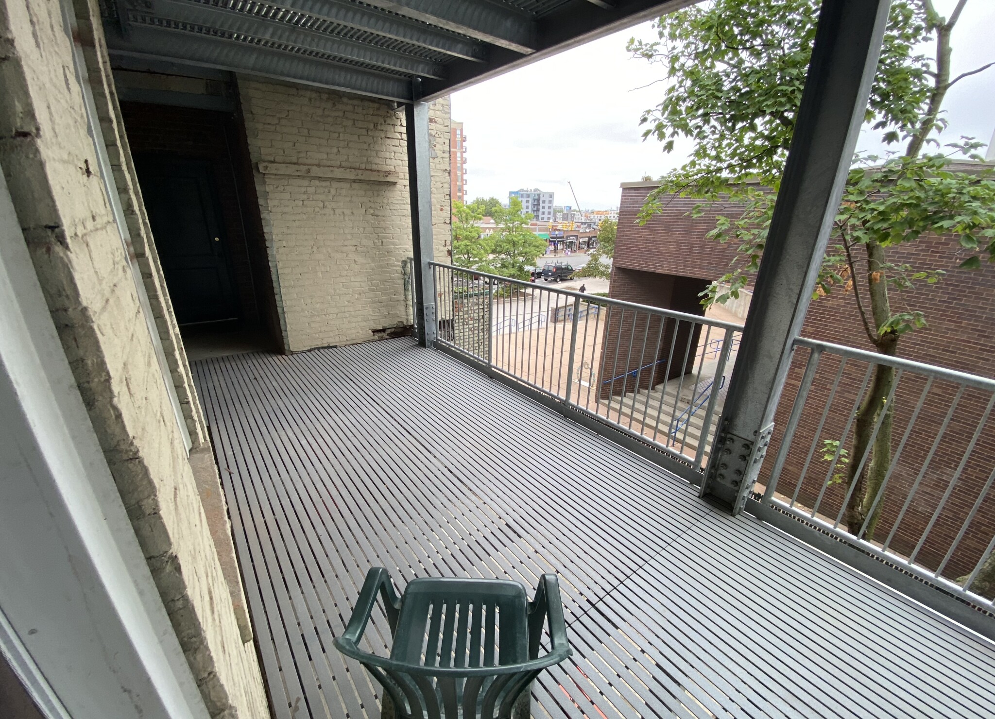 6 Barrows St, Allston