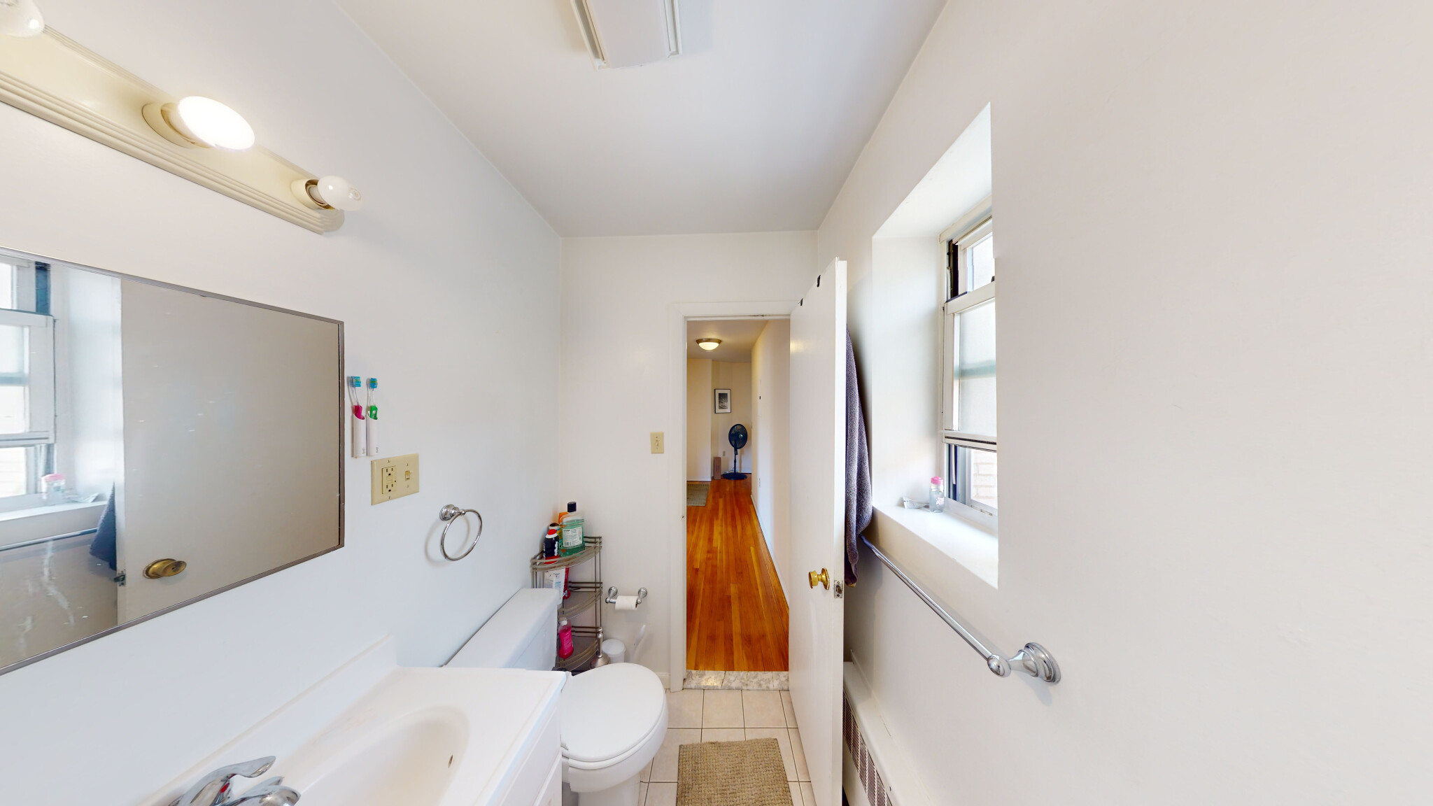 47 Green St, North Brookline