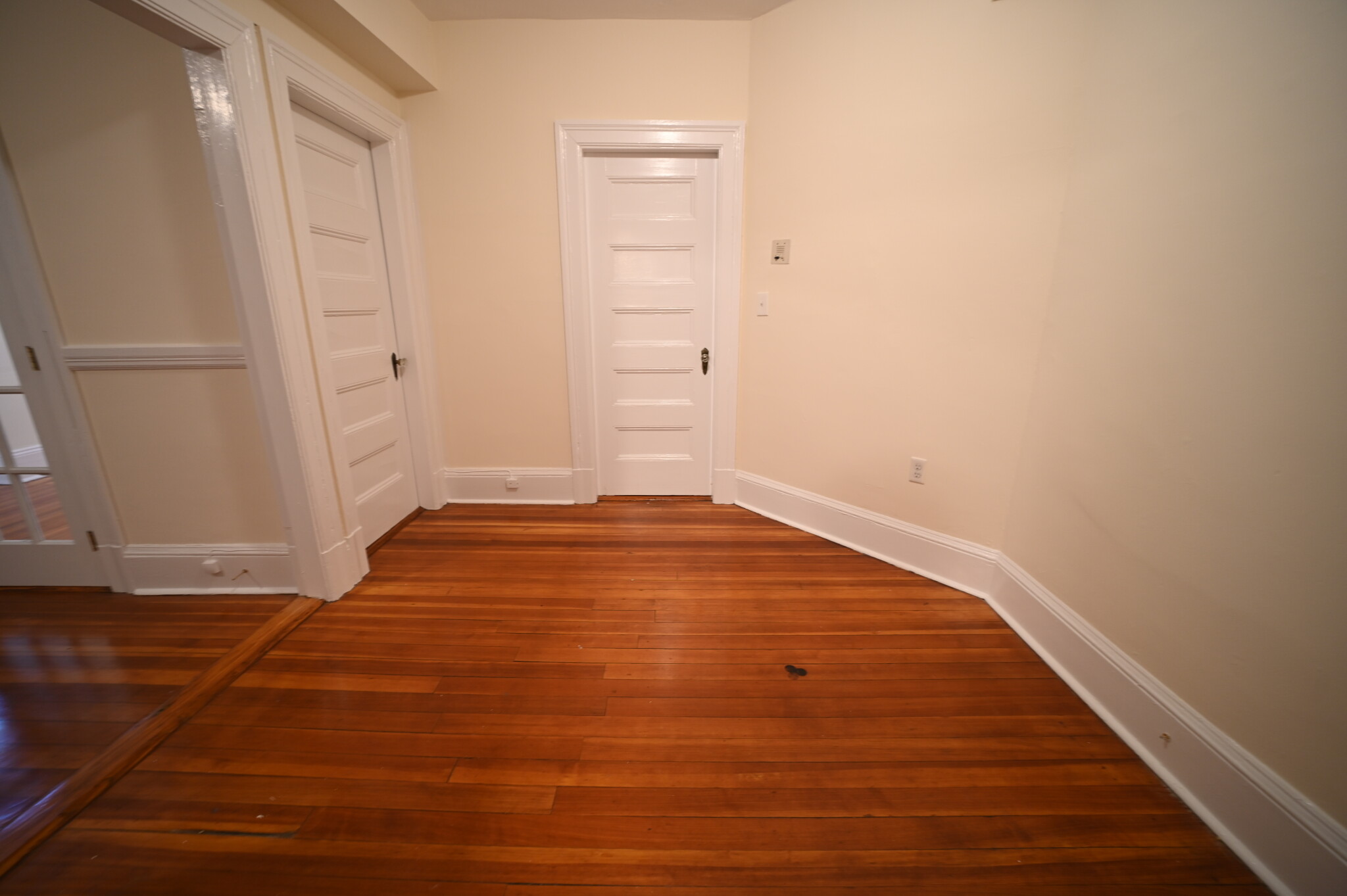 885 Massachusetts Ave, Mid Cambridge