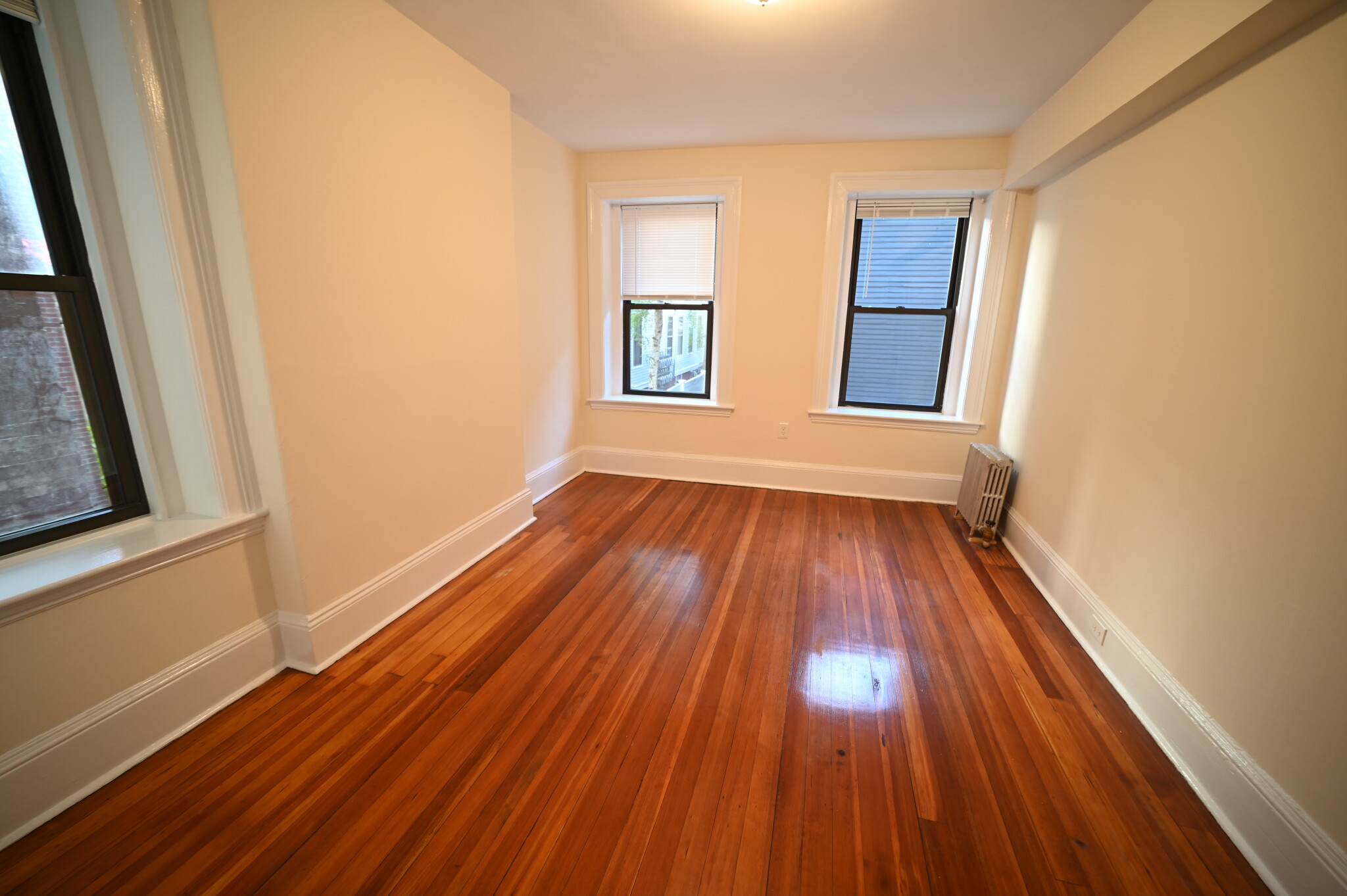 885 Massachusetts Ave, Mid Cambridge