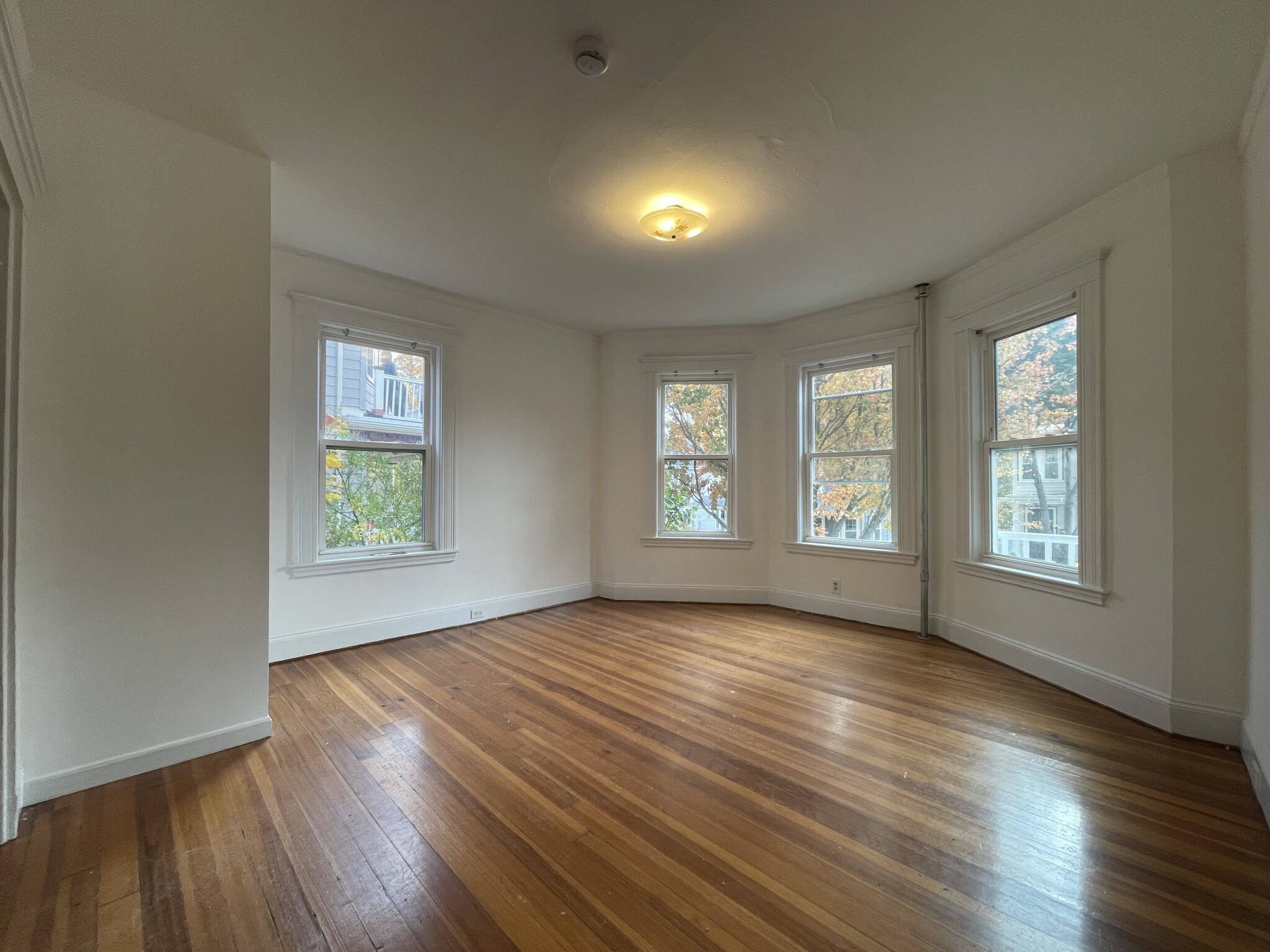 31 Ainsworth St, Roslindale