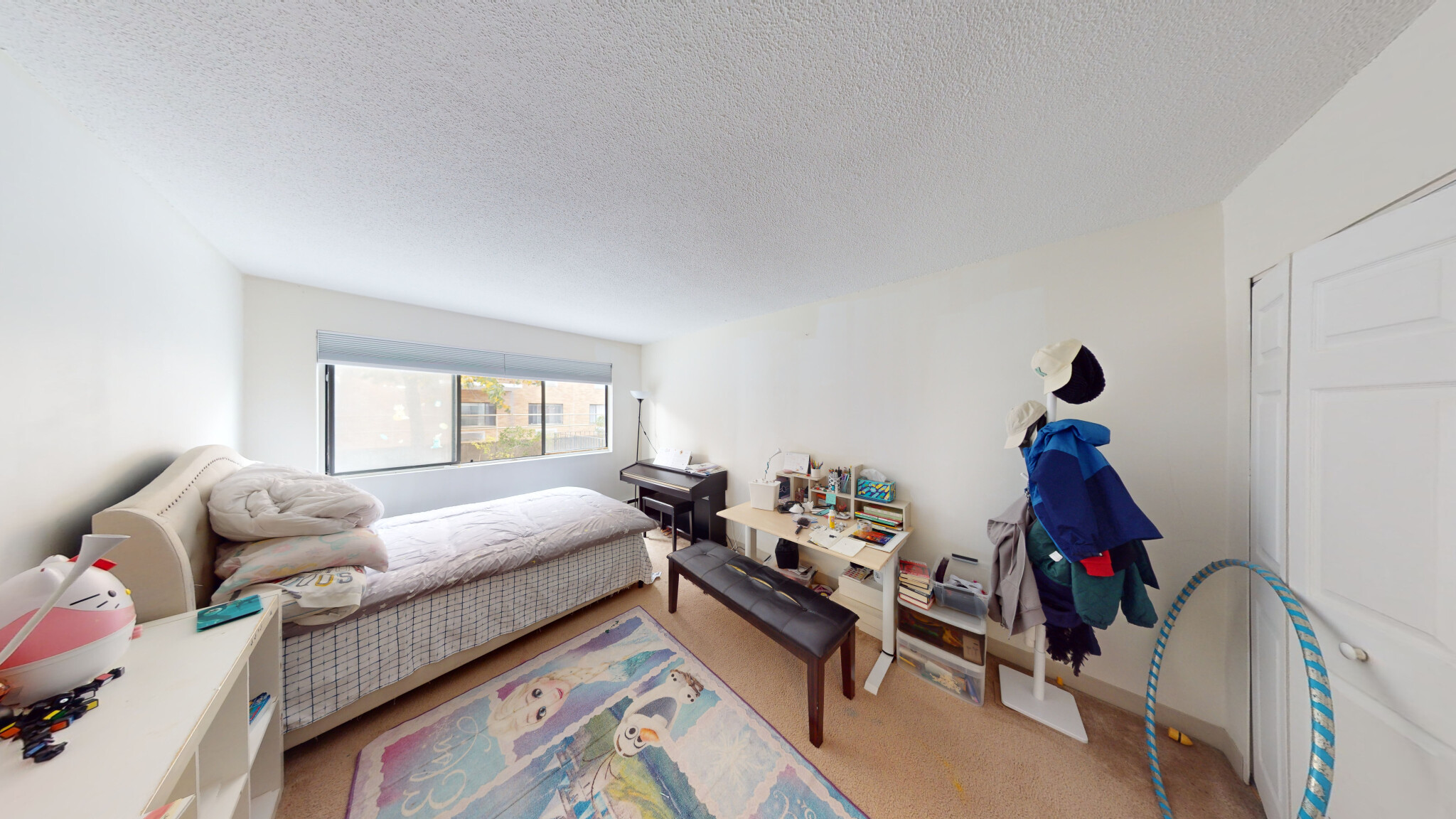 70 Centre St, North Brookline