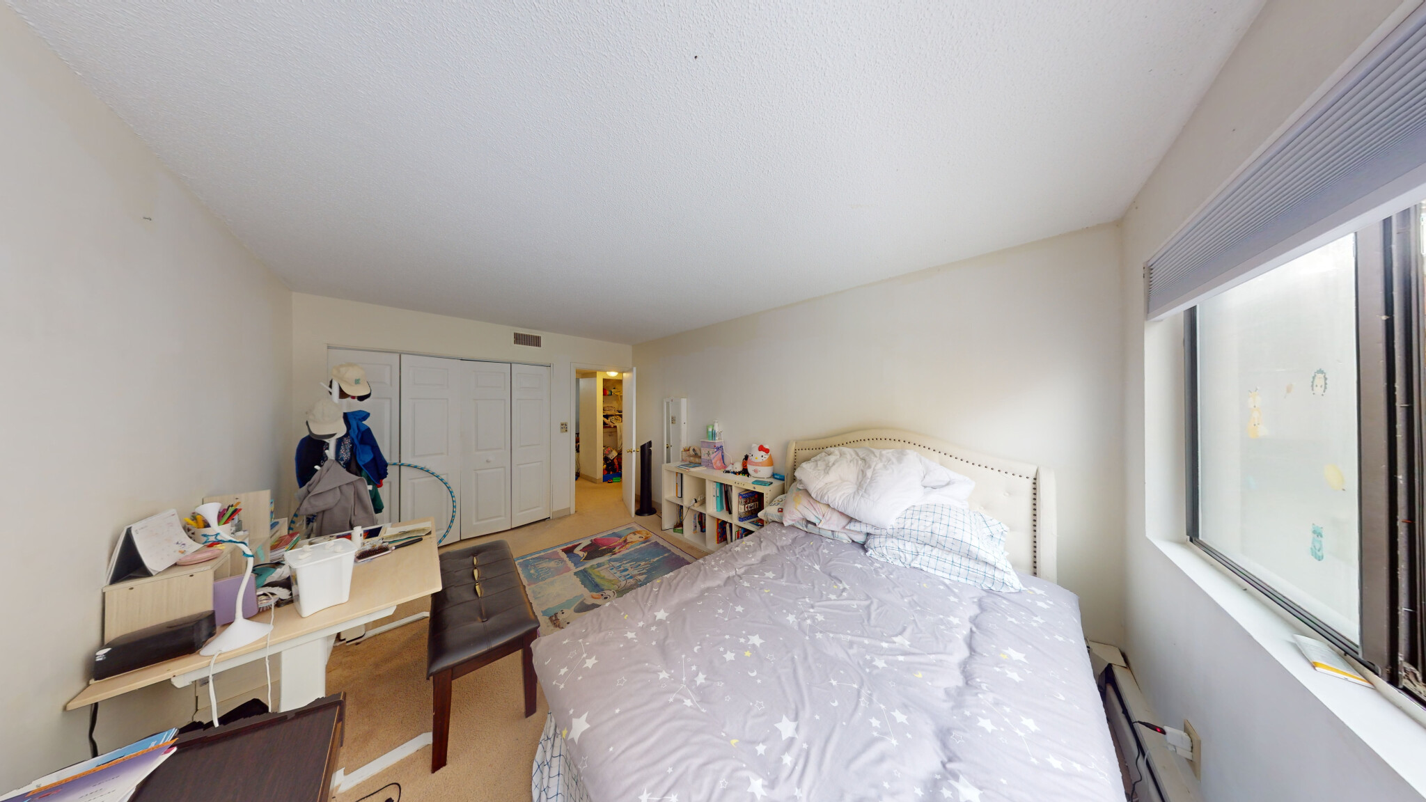 70 Centre St, North Brookline