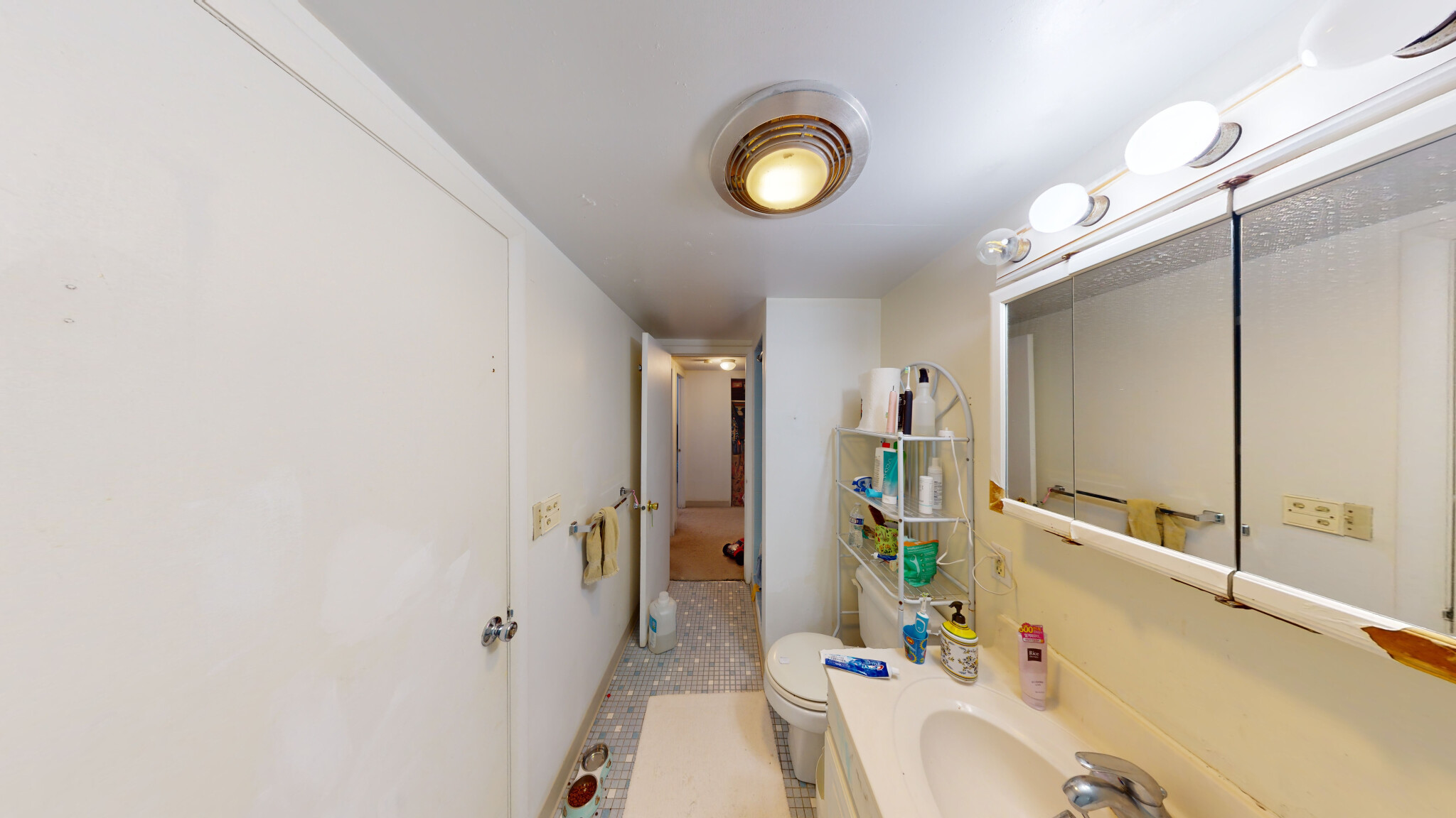 70 Centre St, North Brookline