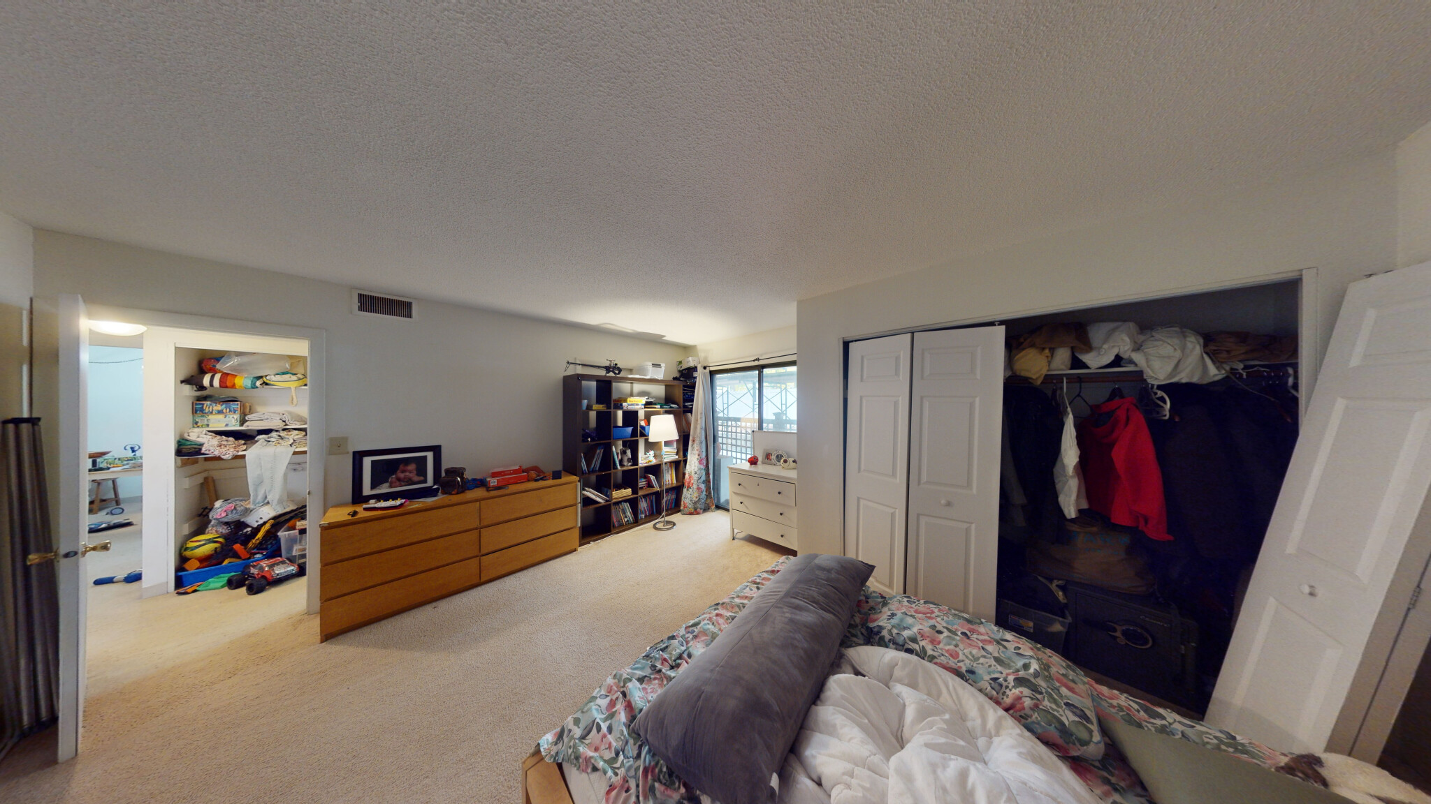 70 Centre St, North Brookline