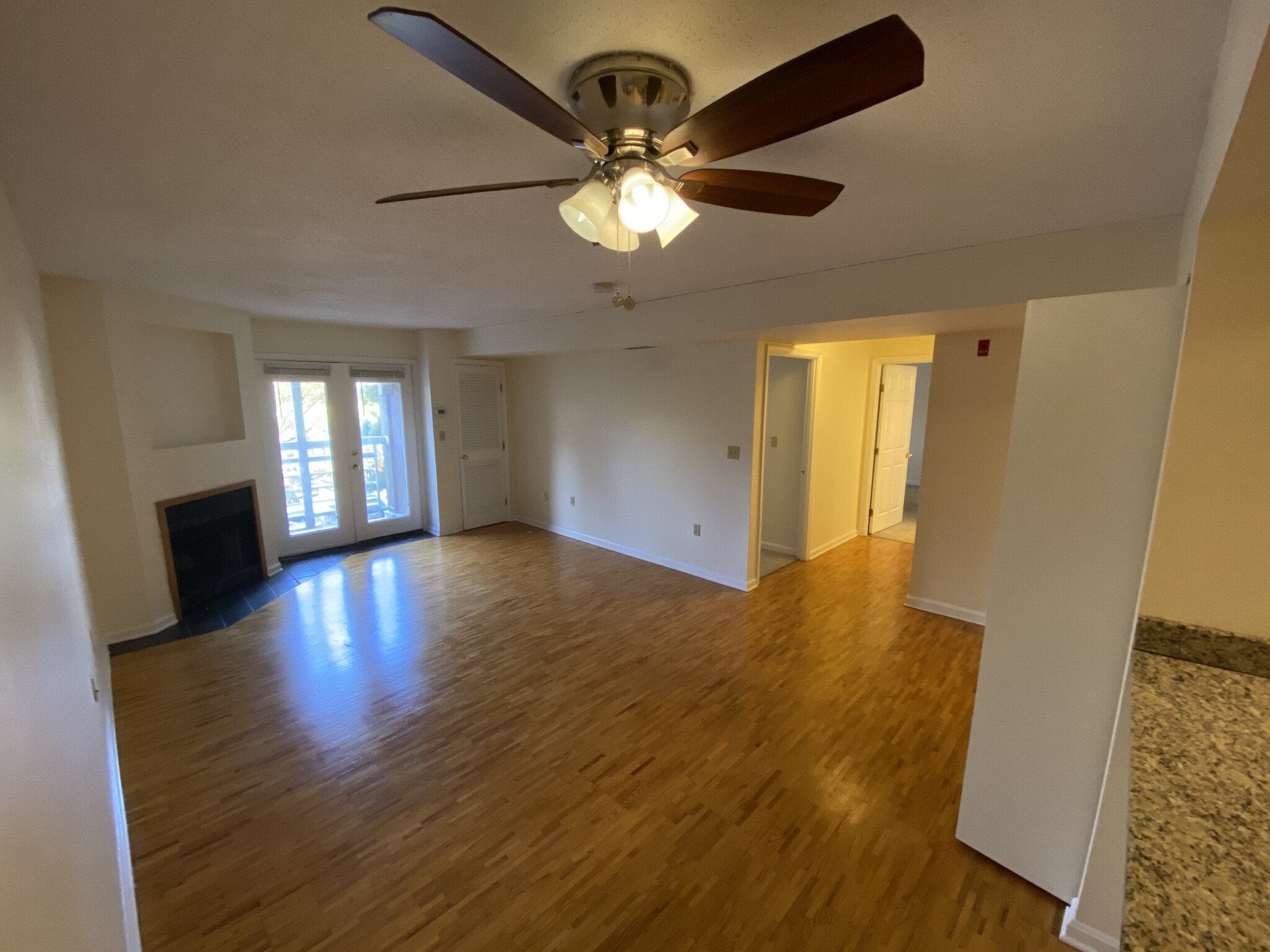 345 Franklin St, Riverside