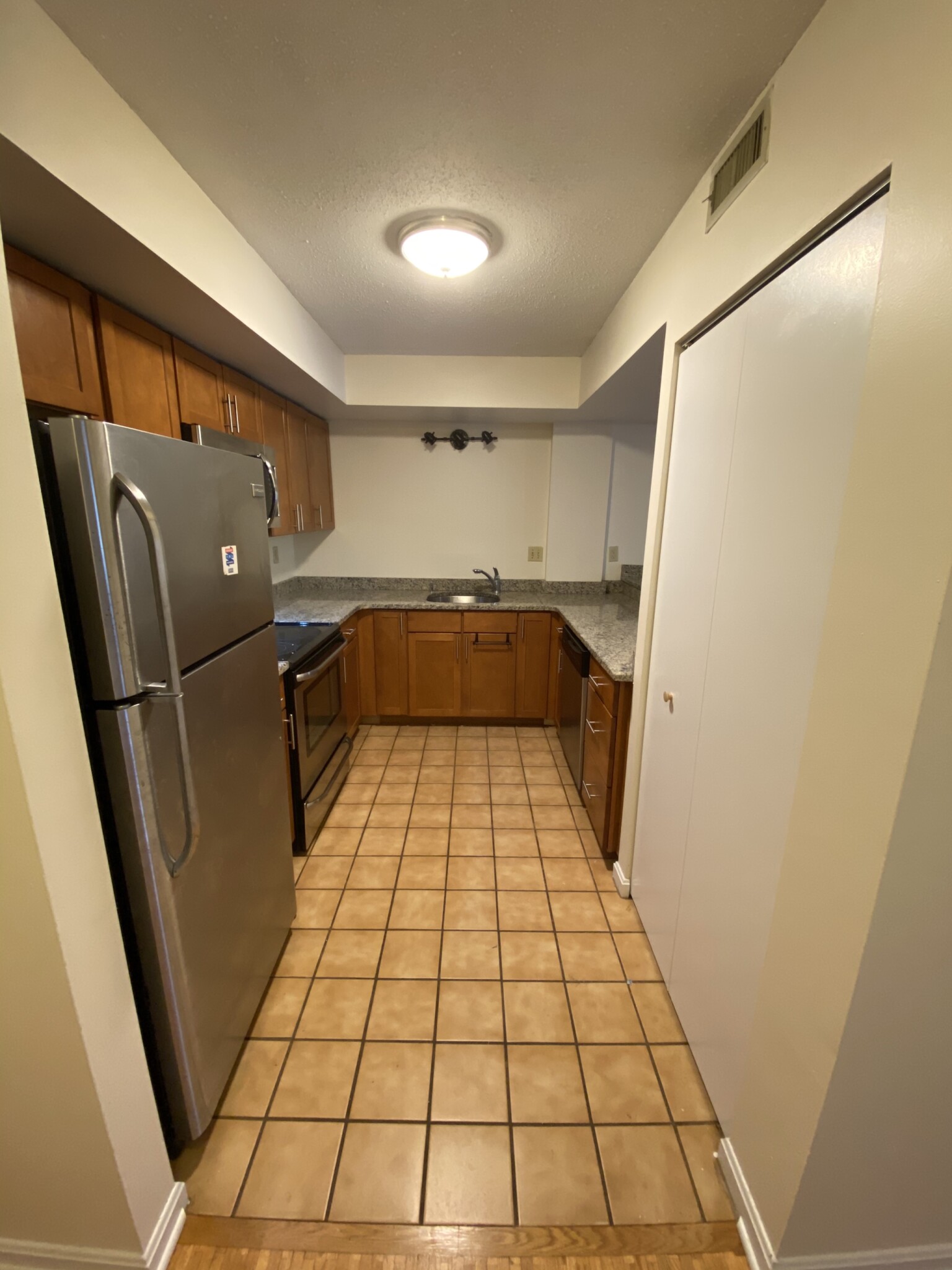 345 Franklin St, Riverside