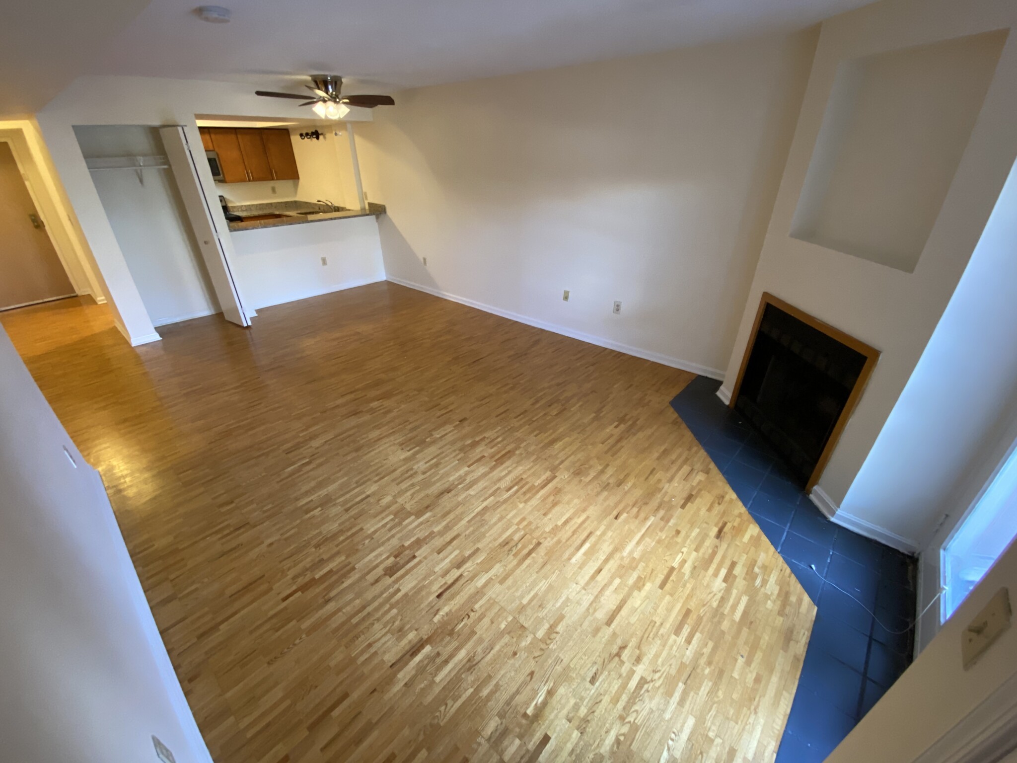 345 Franklin St, Riverside