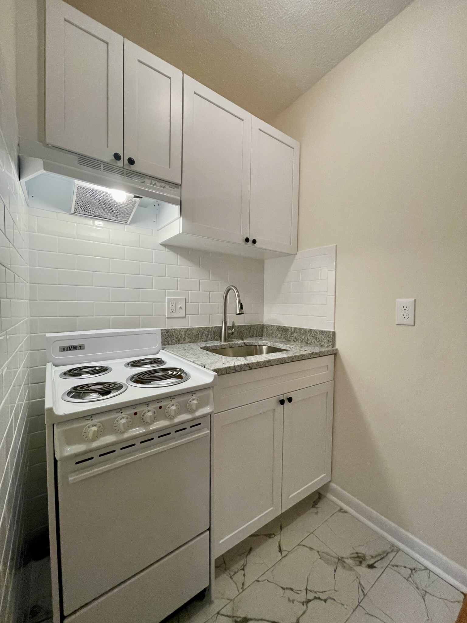 2018 Commonwealth Ave, Brighton