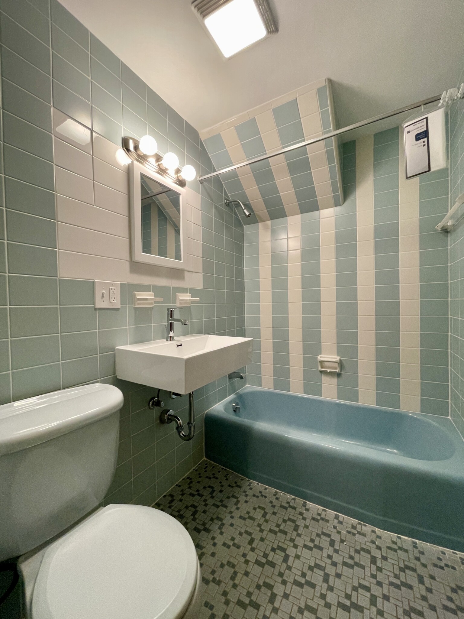 2018 Commonwealth Ave, Brighton