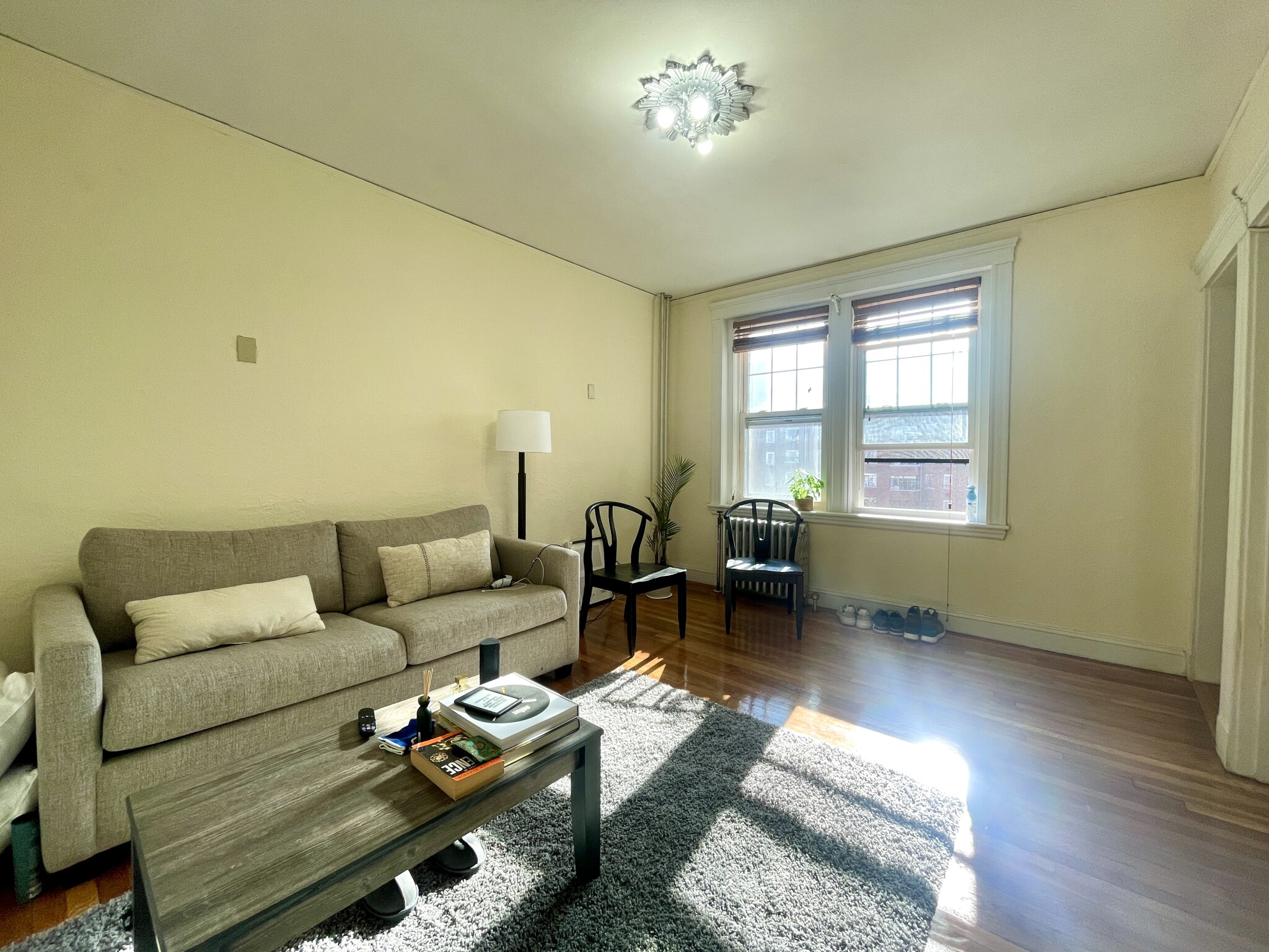 1949 Commonwealth Ave, Brighton