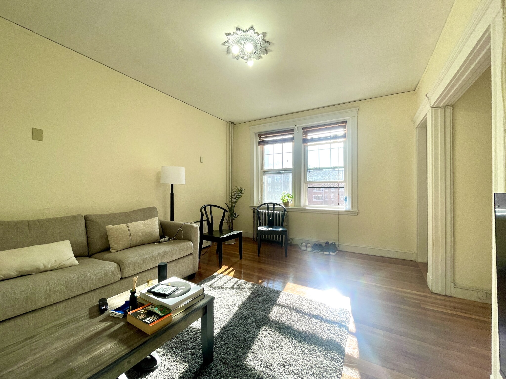 1949 Commonwealth Ave, Brighton