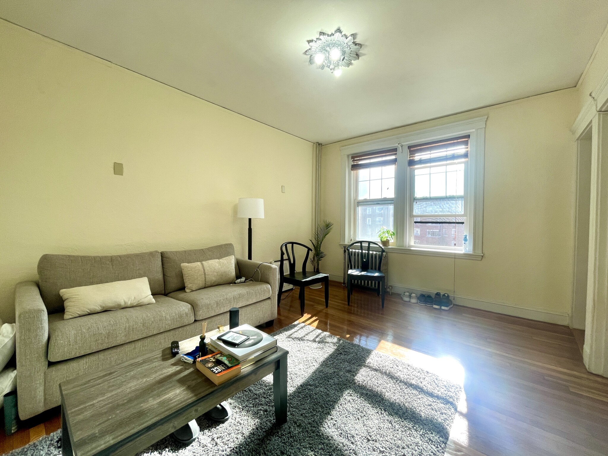 1949 Commonwealth Ave, Brighton