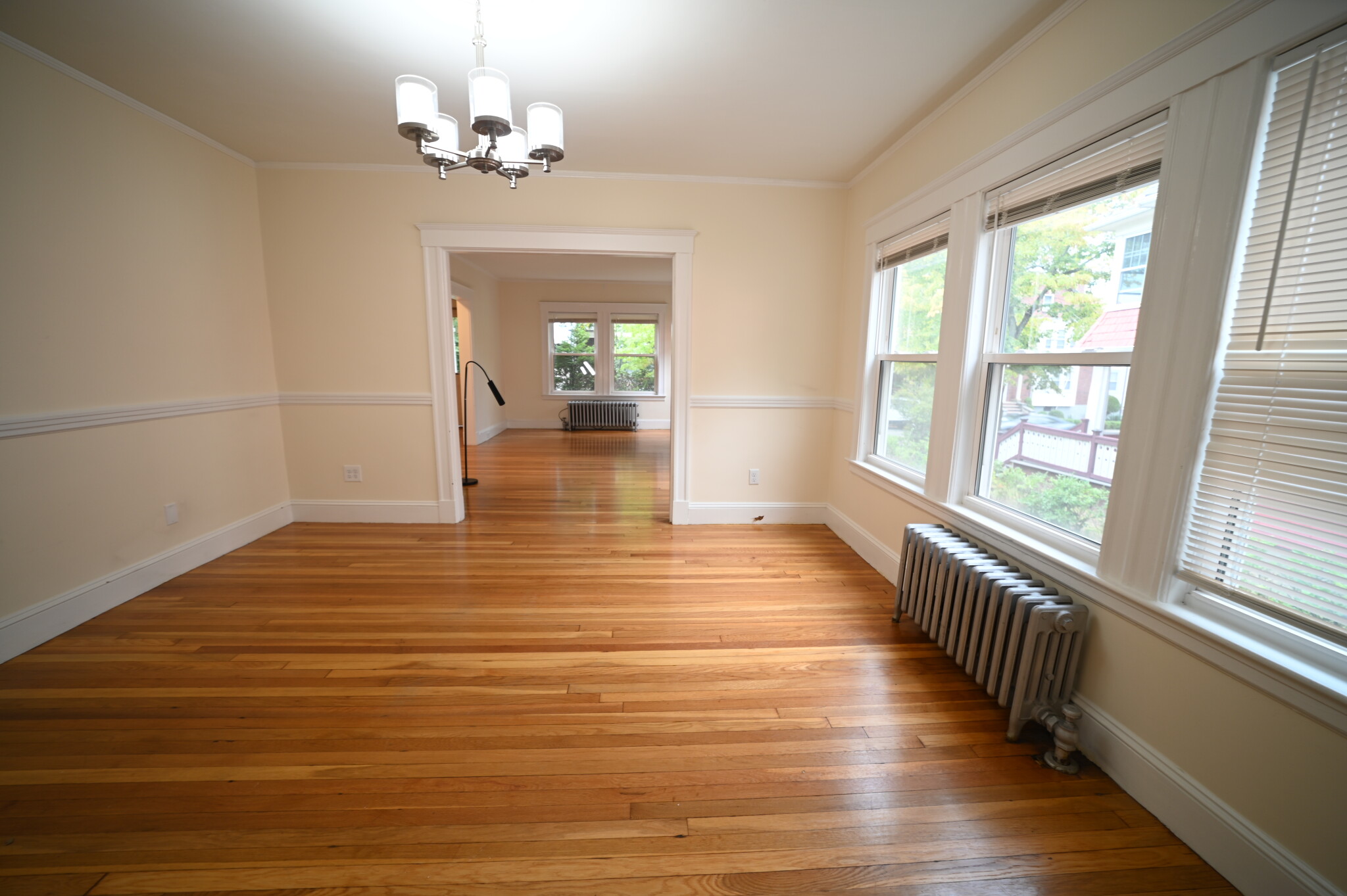 89 Lawton St., Brookline, MA - 3,700 USD/ month