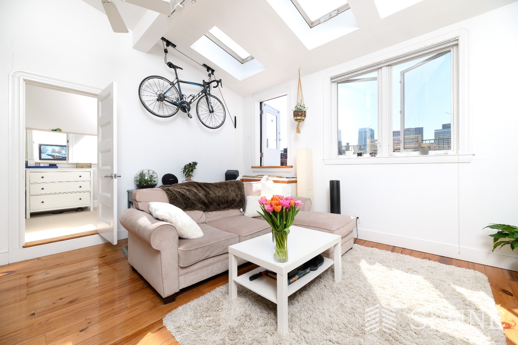 261 Marlborough St, Back Bay