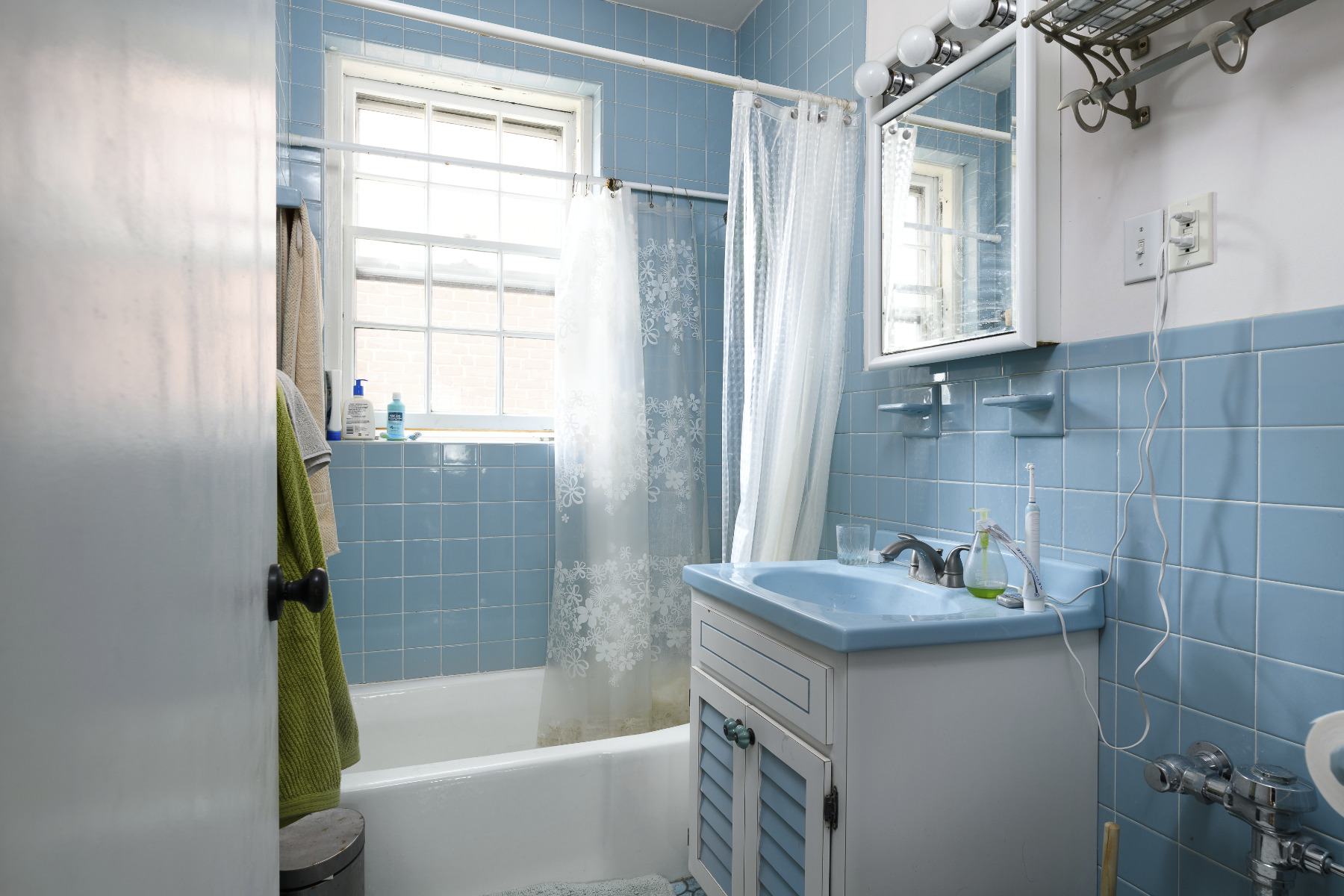 2 bed, 1 bath apartment for rent at 41 Bowdoin St Unit 34, Neighborhood Nine — photo 8 of 13