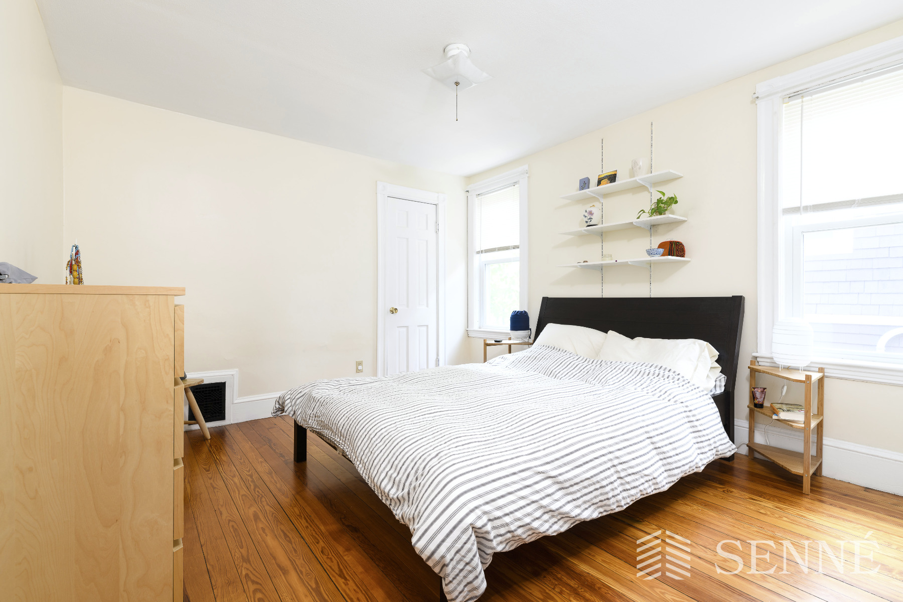 28 Cambridge Ter, Porter Square