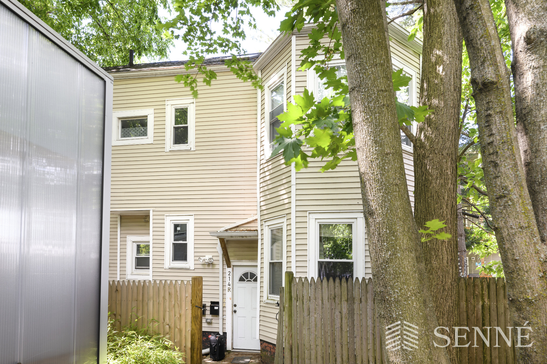 1 bed, 1 bath apartment for rent at 214R Harvard St Unit 1, Cambridge — photo 12 of 14