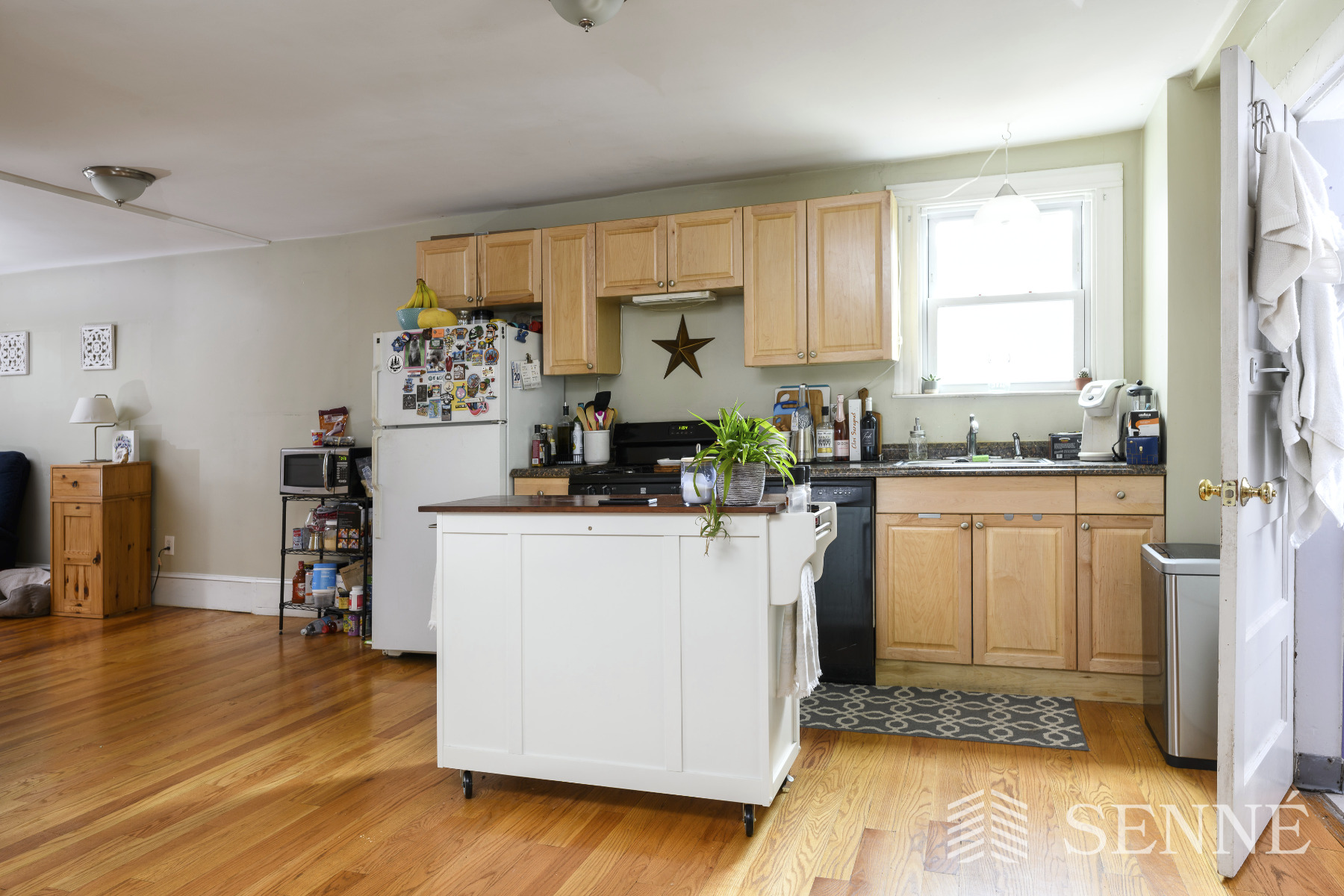 74 6th St, East Cambridge