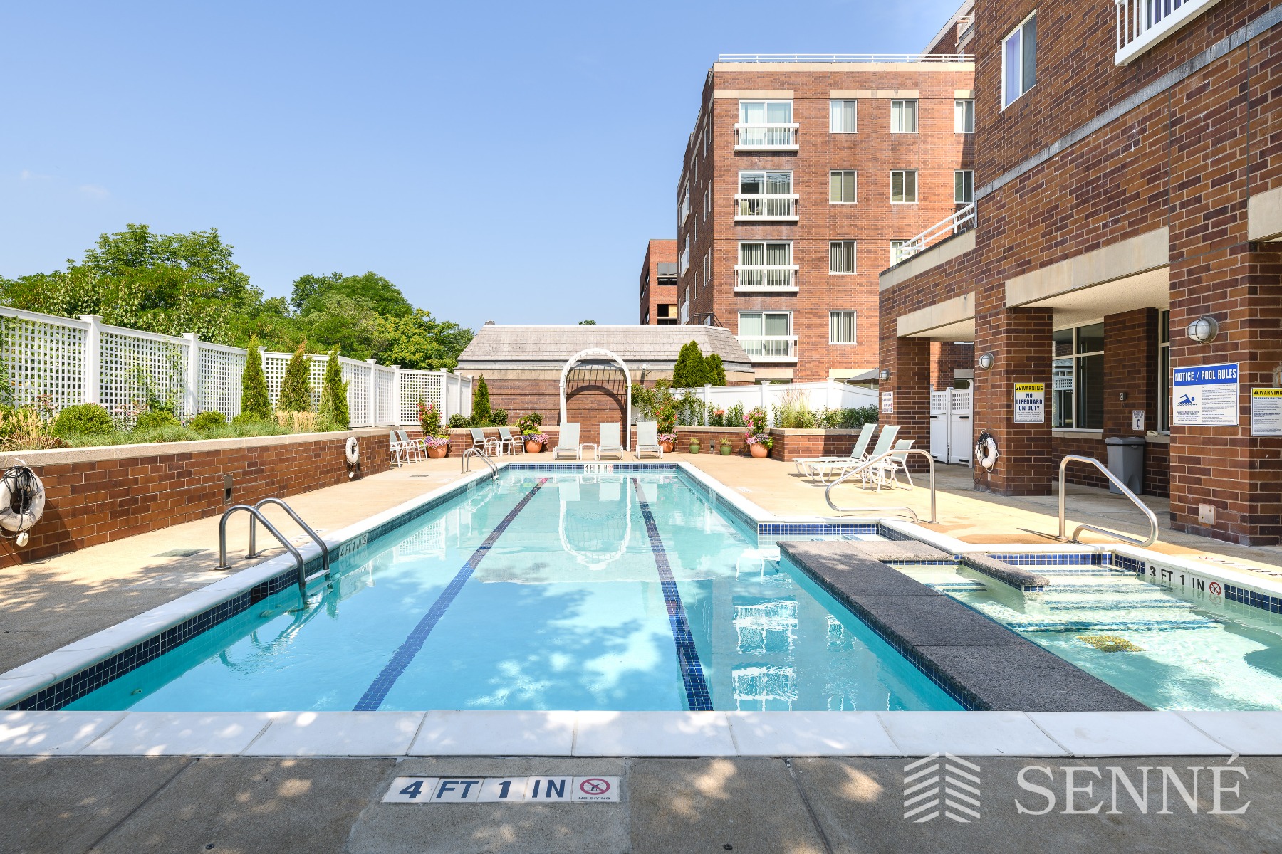 950 Massachusetts Ave, Mid Cambridge