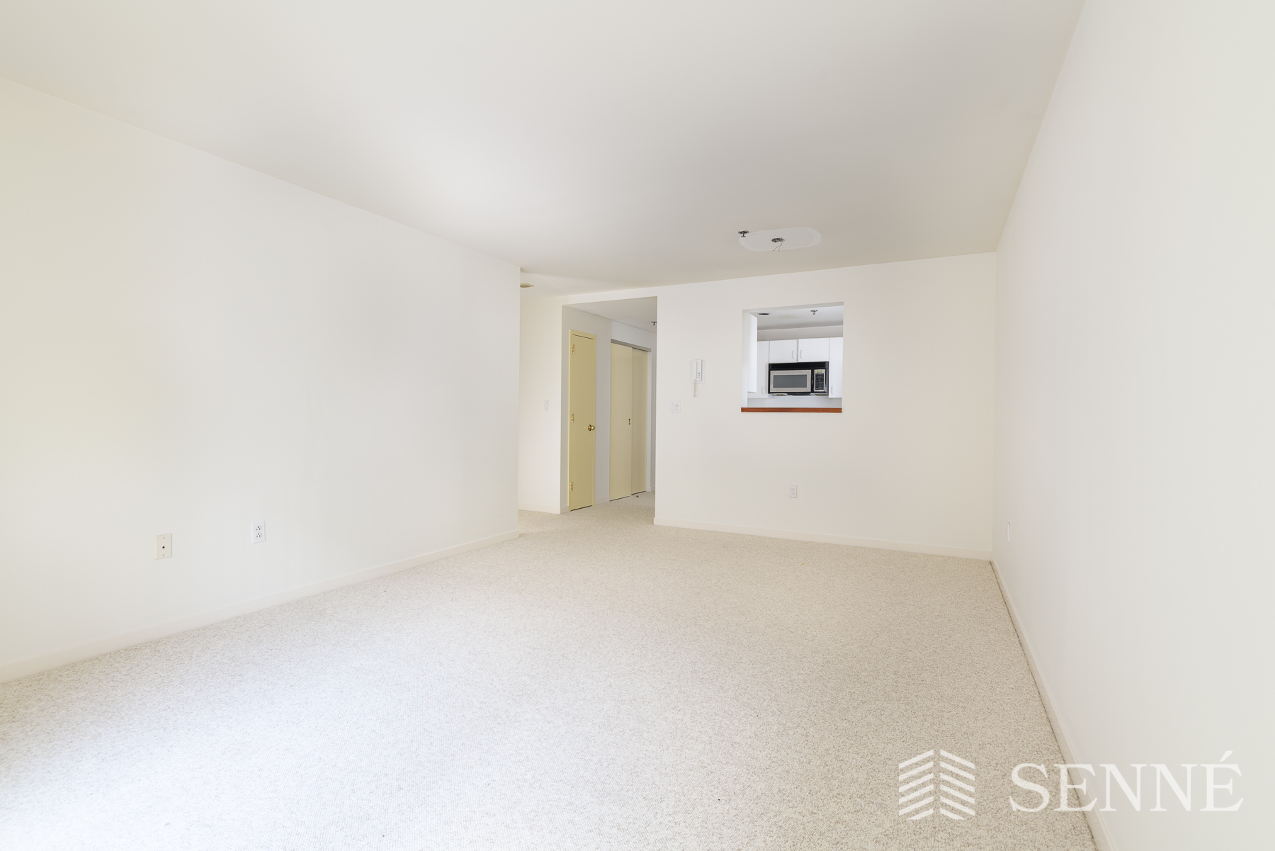 950 Massachusetts Ave, Harvard Square