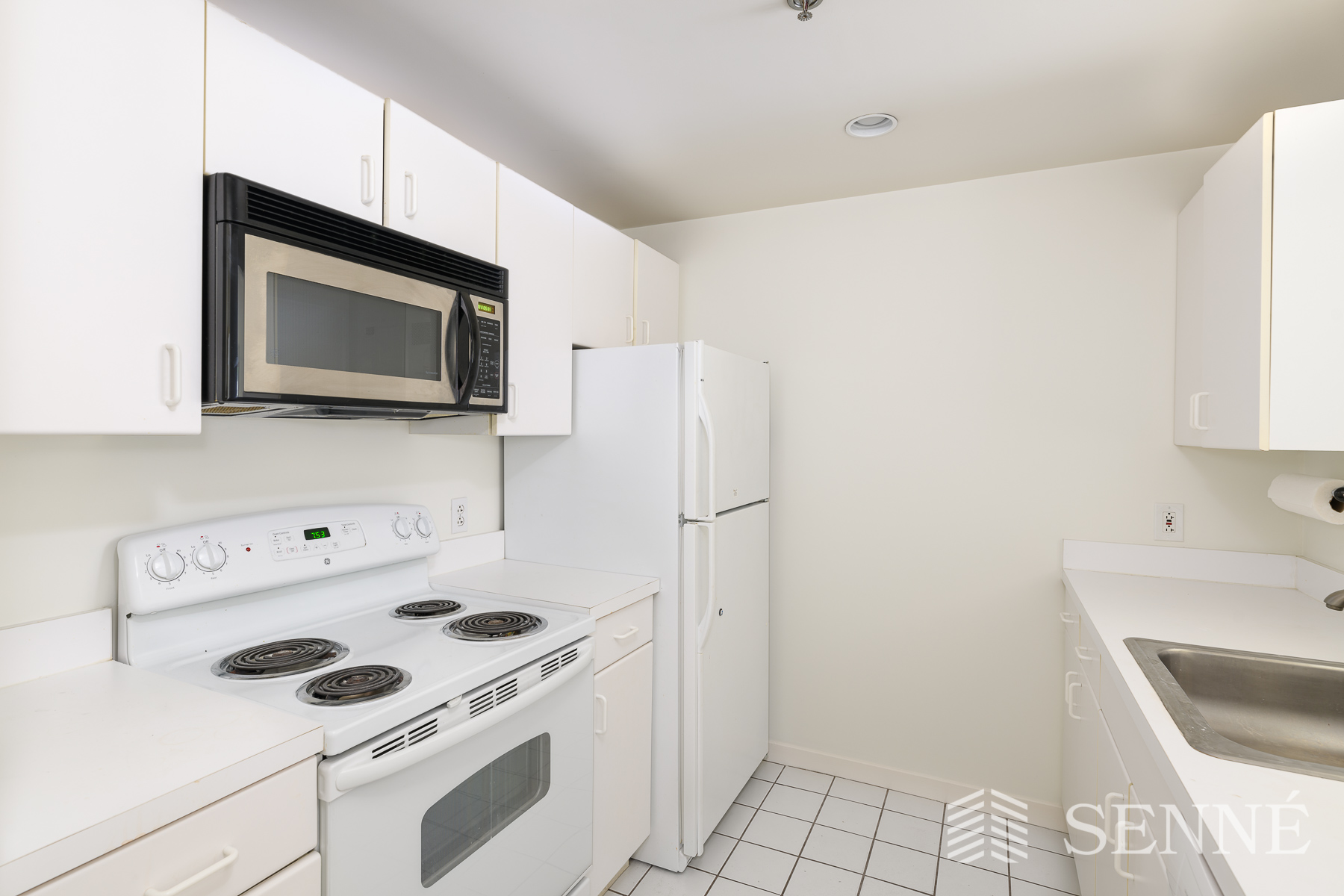 950 Massachusetts Ave, Harvard Square