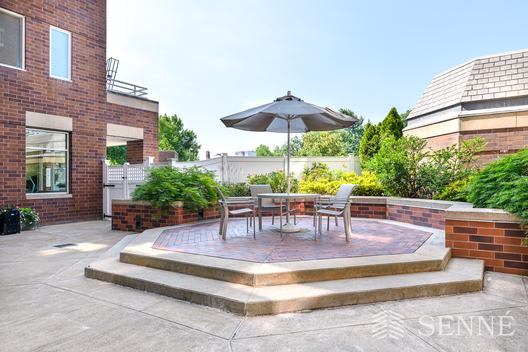 950 Massachusetts Ave, Harvard Square