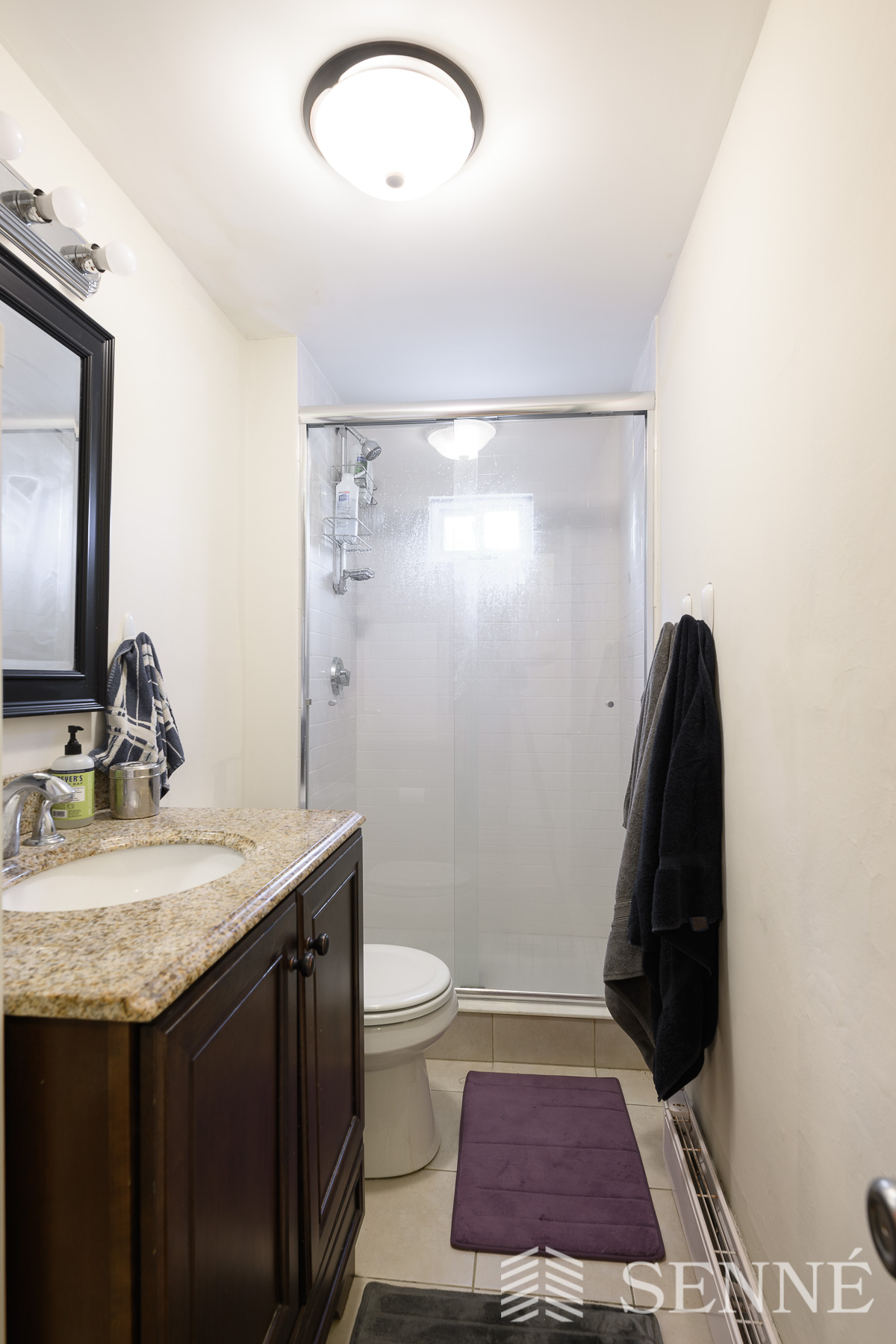 720 Massachusetts Ave, Riverside