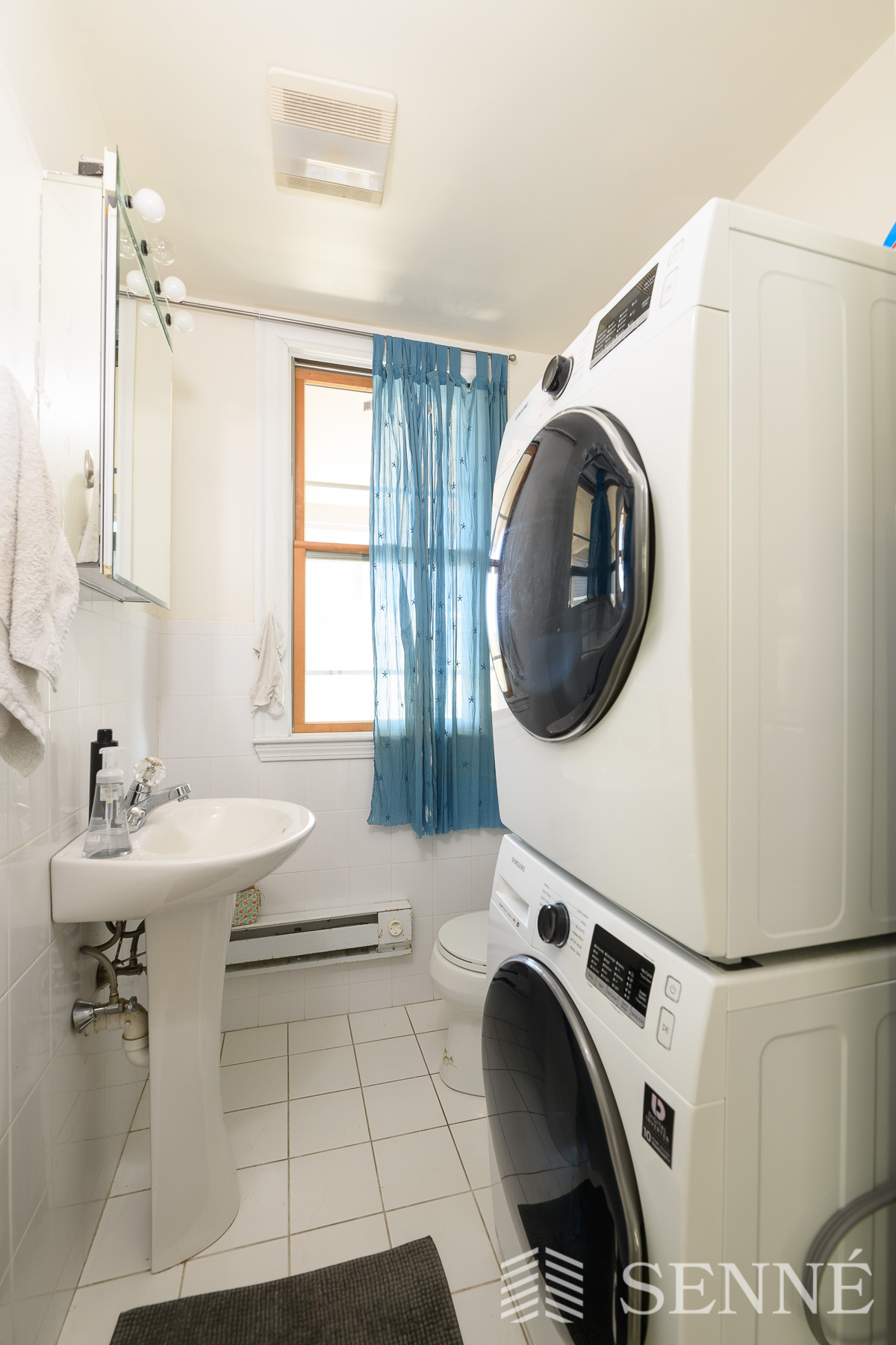 4 bed, 1.5 bath apartment for rent at 19 Buckingham St Unit 2, Somerville — photo 10 of 15