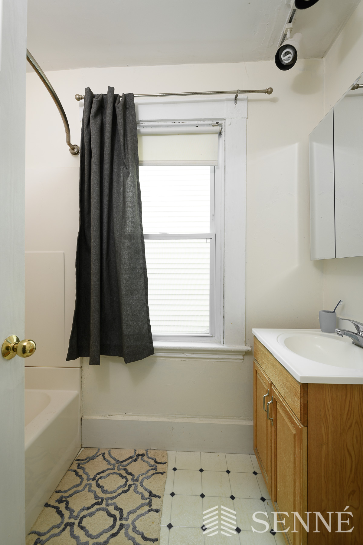 37 Skehan St, Ward Two